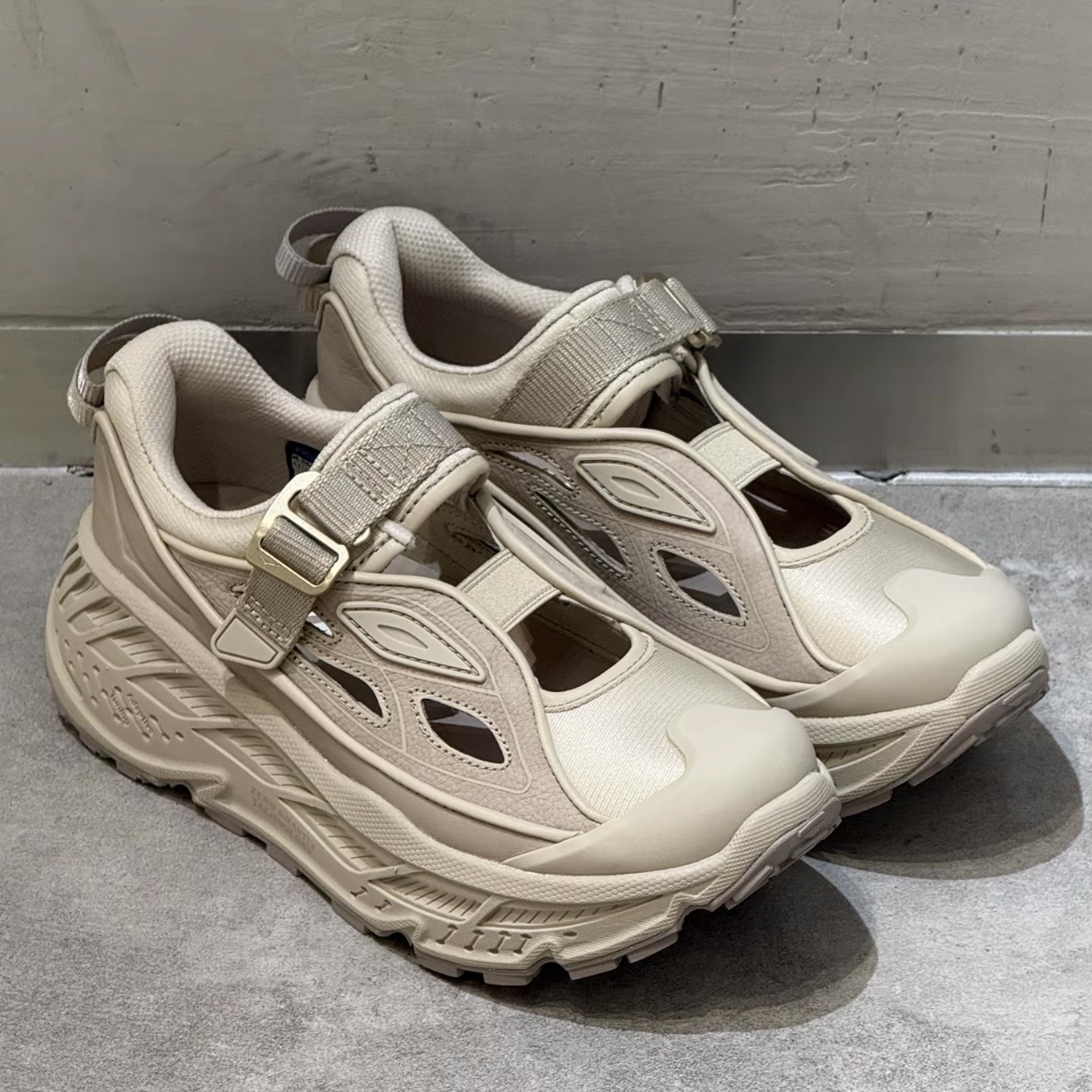 HOKA STINSON BREEZE 灰褐色 涼鞋 緩震 魔鬼氈 皮革 跑鞋 休閒鞋 1174450-ATPR