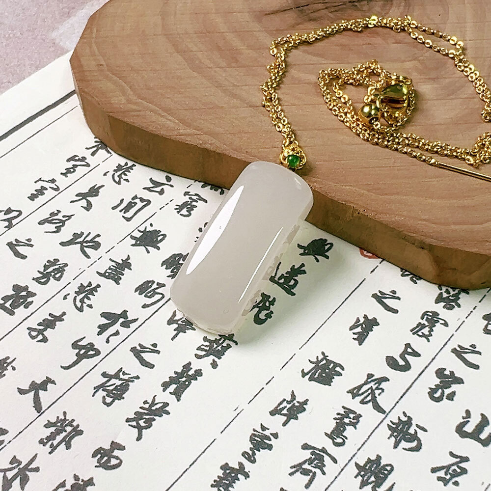 0916XY83-XYDAY-HTJADE-田玉白玉18k金鑲方牌吊墜 約6*12*28mm (F83) (唔做)