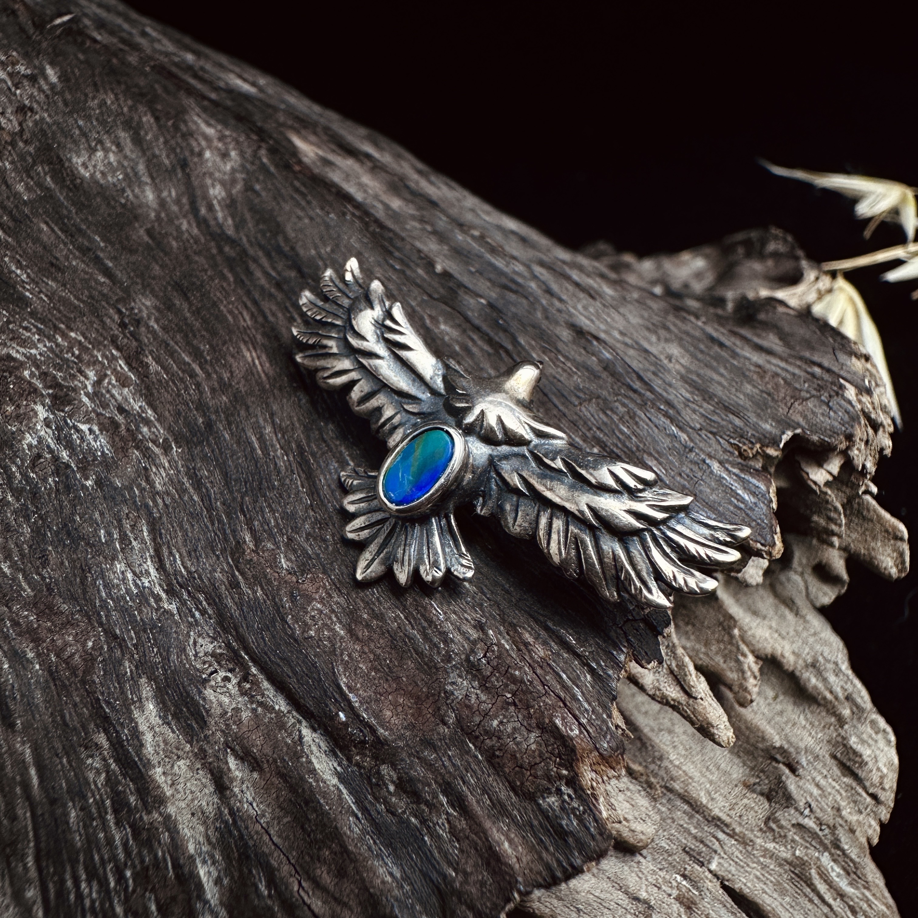 Black Venom Jewelry- Freedom & Prayer 3cm Head Eagle with Australian Opal