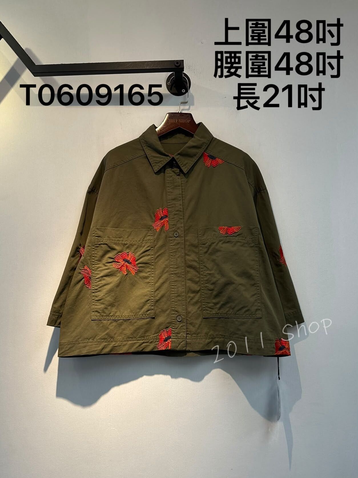 出口日本刺繡紅色花花短款TOP  上圍48吋 腰圍48吋 長21吋  T0609165