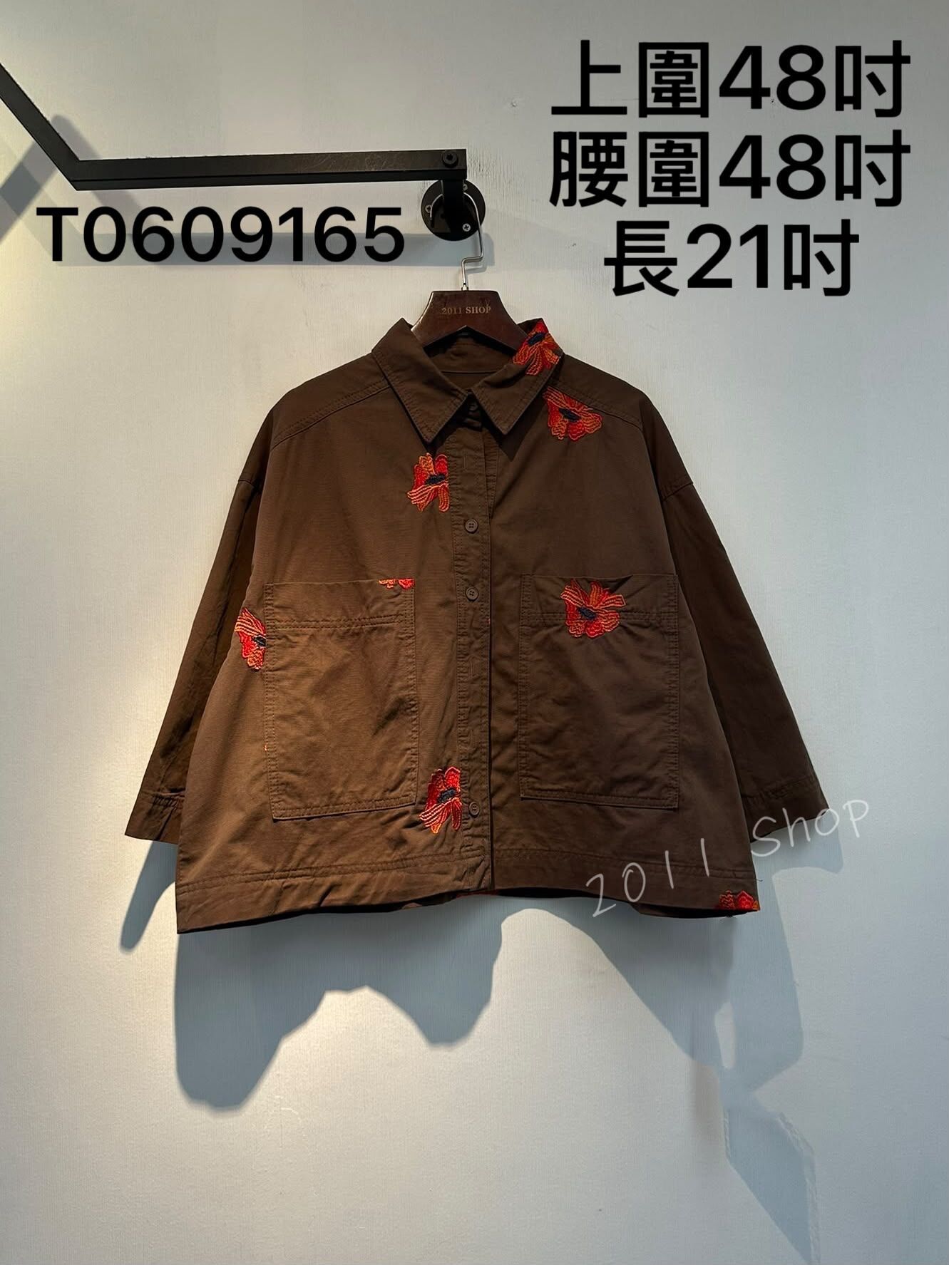 出口日本刺繡紅色花花短款TOP  上圍48吋 腰圍48吋 長21吋  T0609165