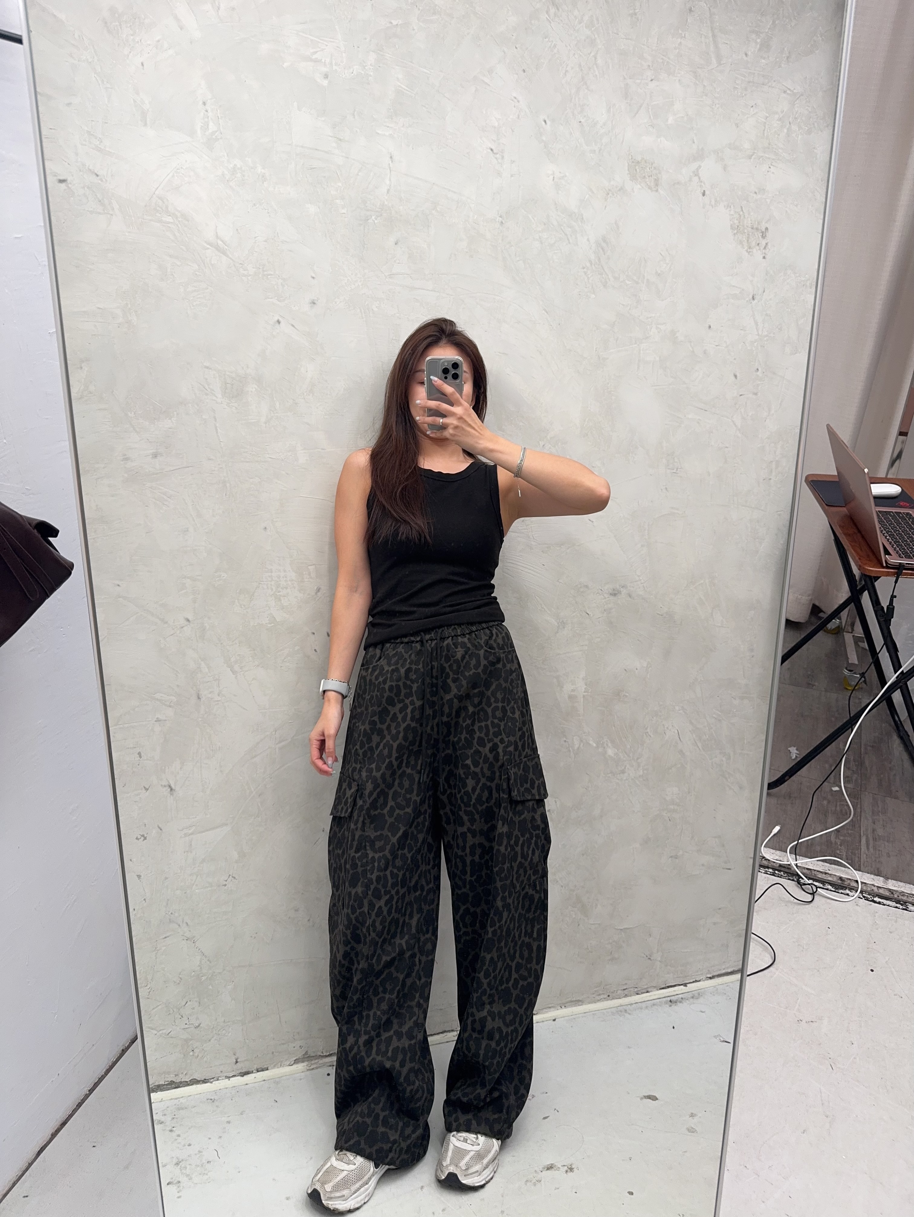 F34
