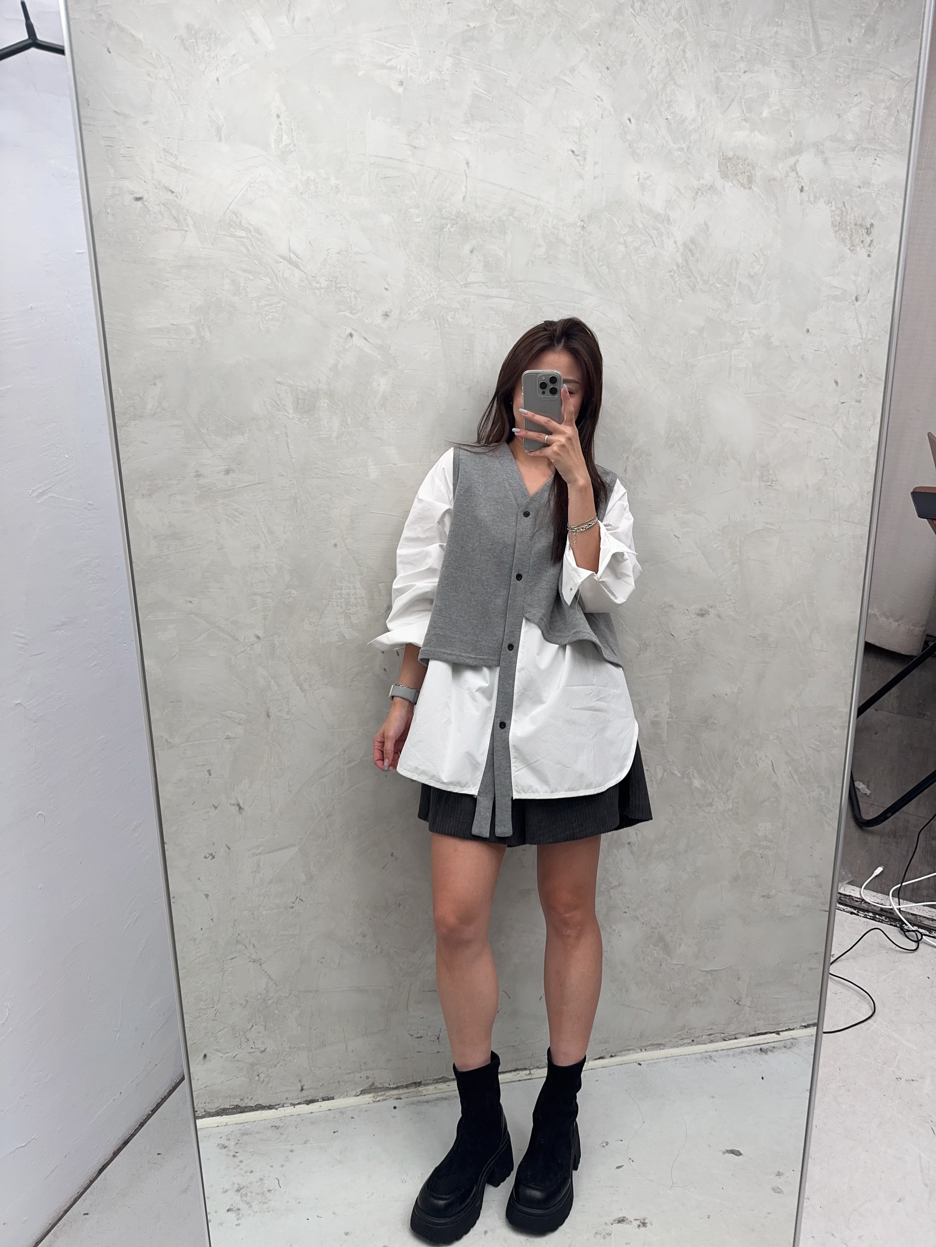 F17