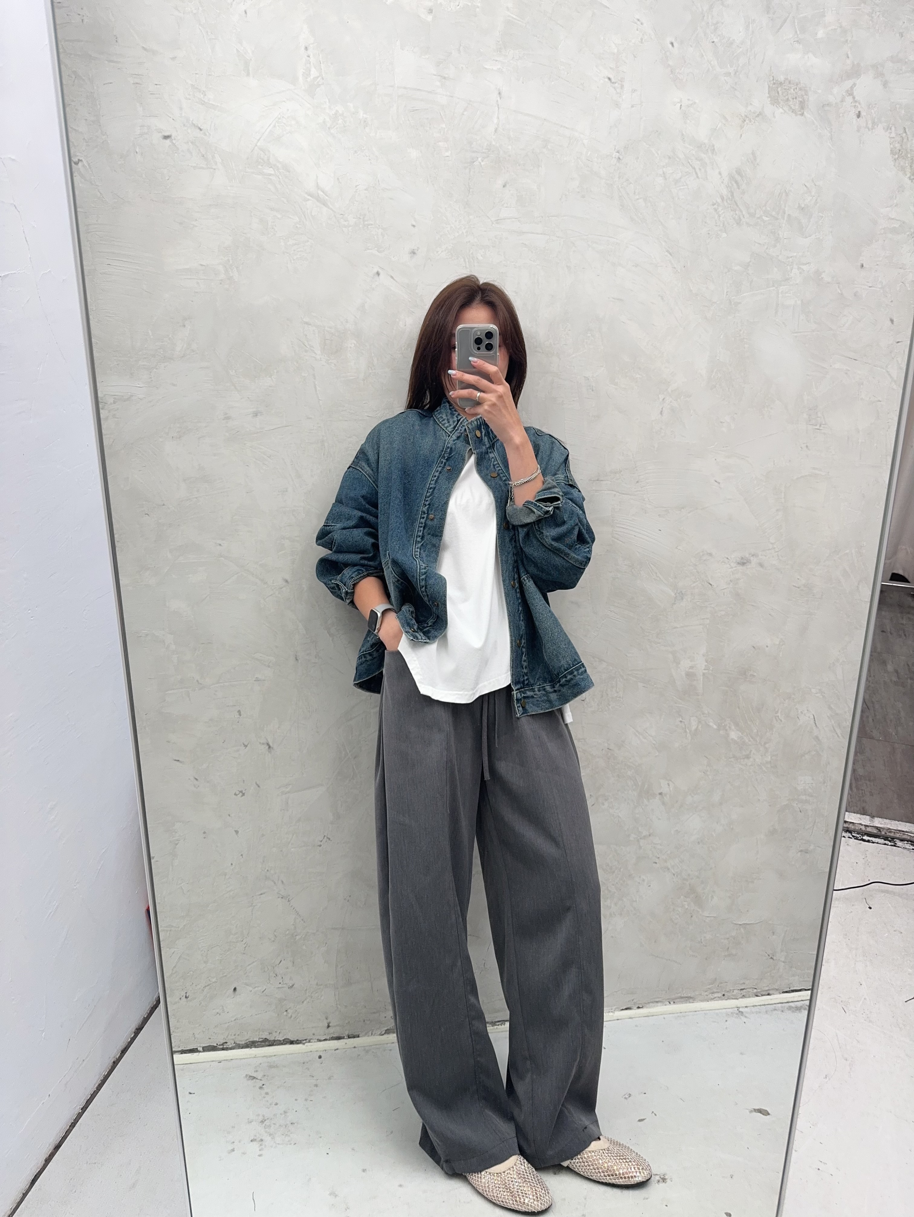 F21