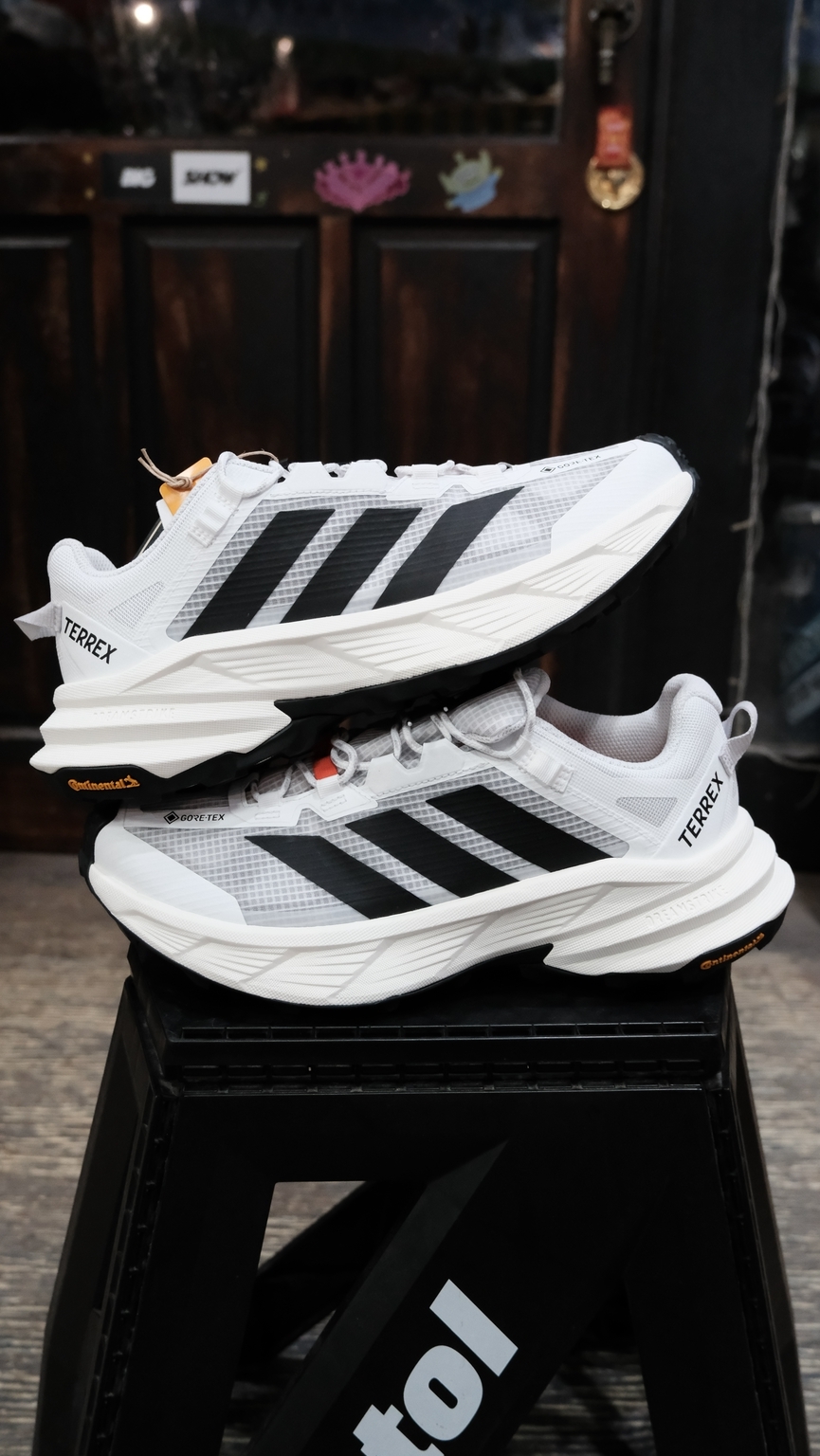 ADIDAS TERREX FREEHIKER SL GTX 男鞋 登山鞋 KI5163