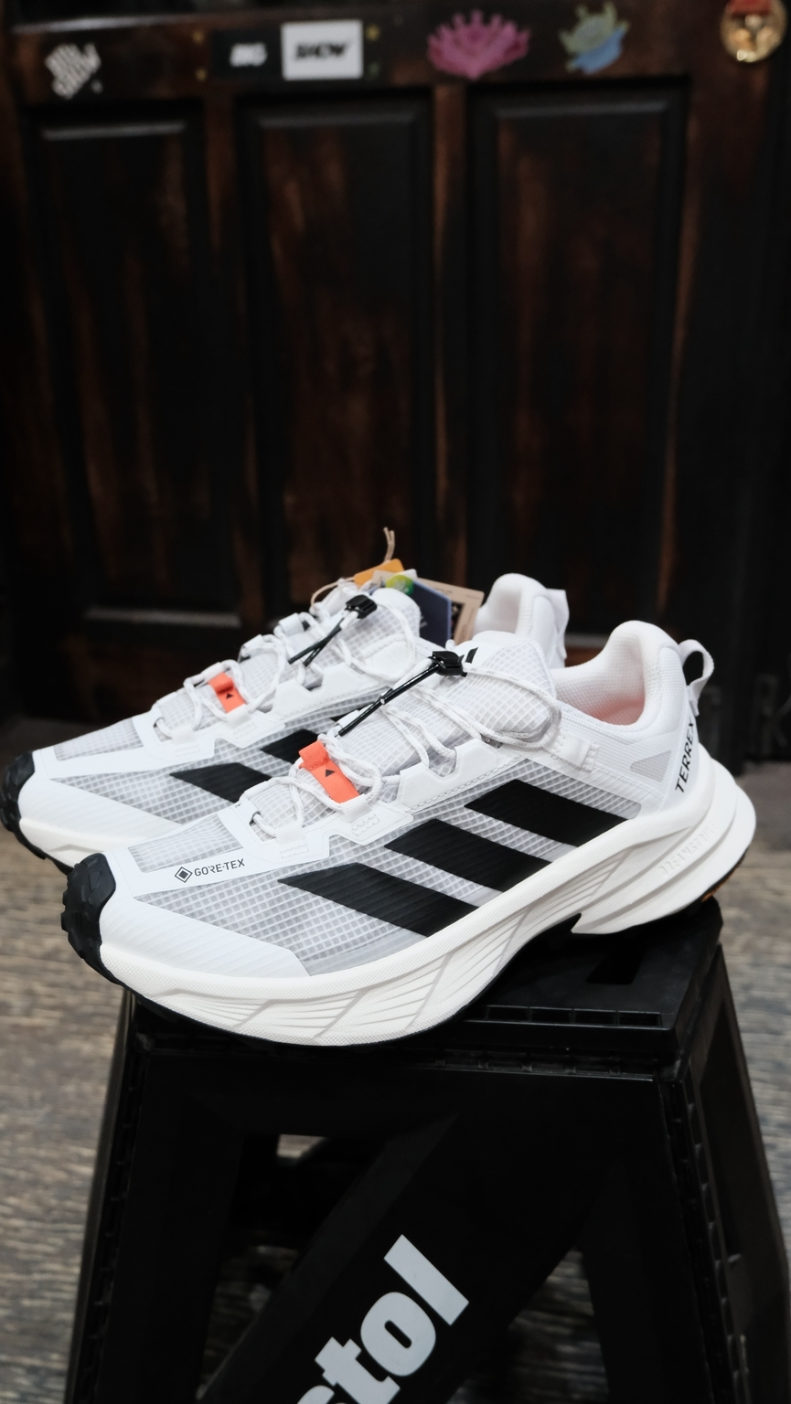 ADIDAS TERREX FREEHIKER SL GTX 男鞋 登山鞋 KI5163