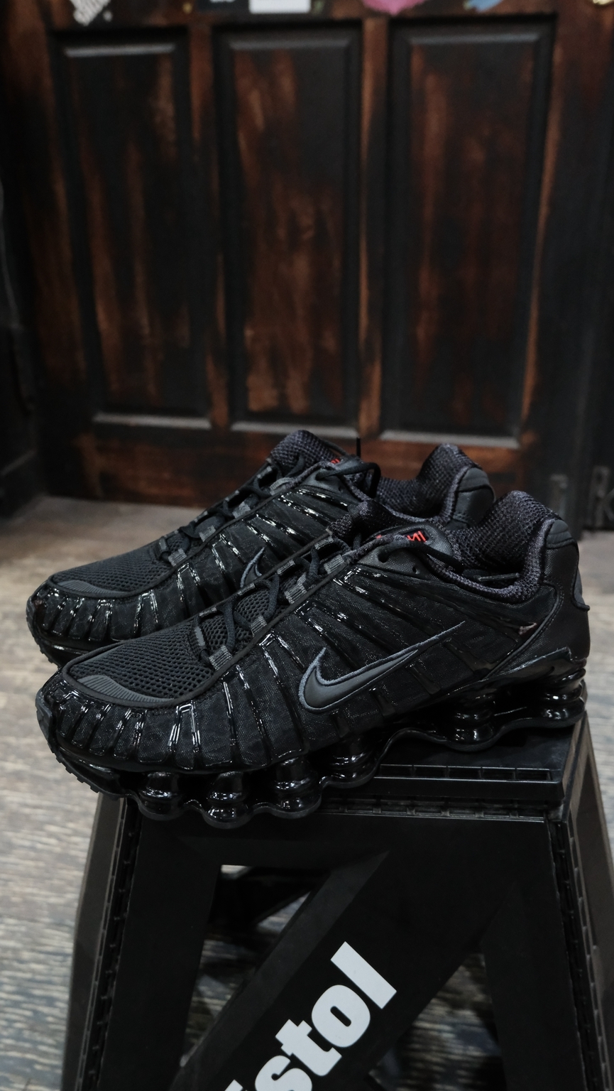 Nike Shox TL 全黑 緩震 彈簧鞋 慢跑鞋 AV3595-002
