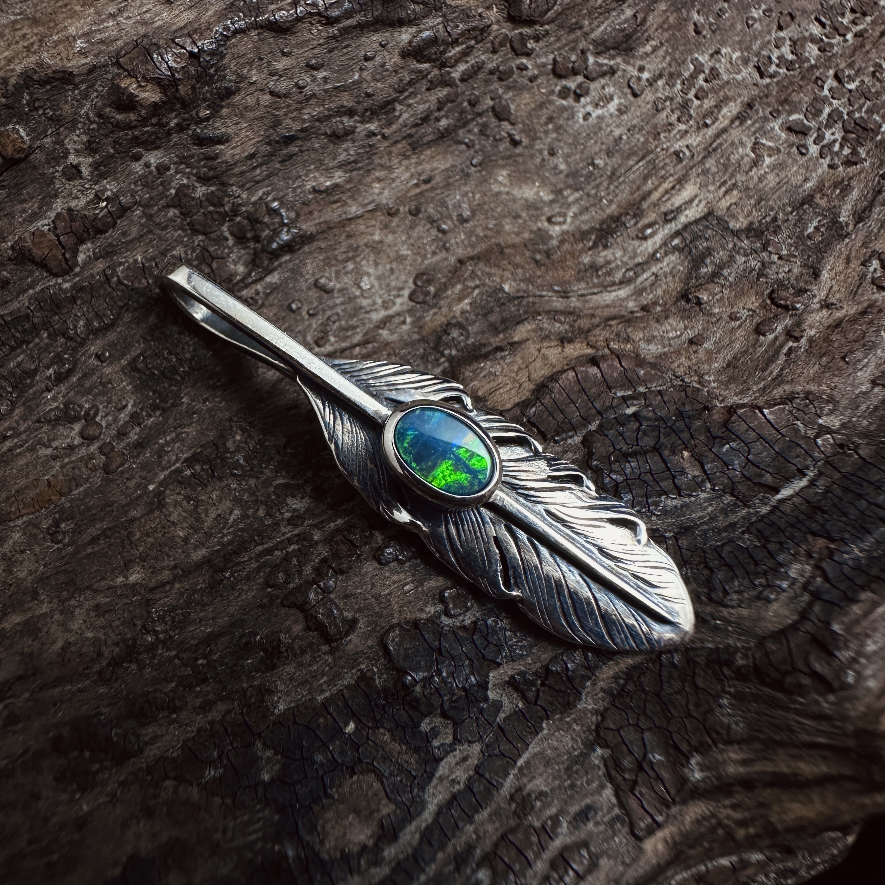 Black Venom Jewelry- Freedom & Prayer XXS(3cm) Silver Feather with Opal