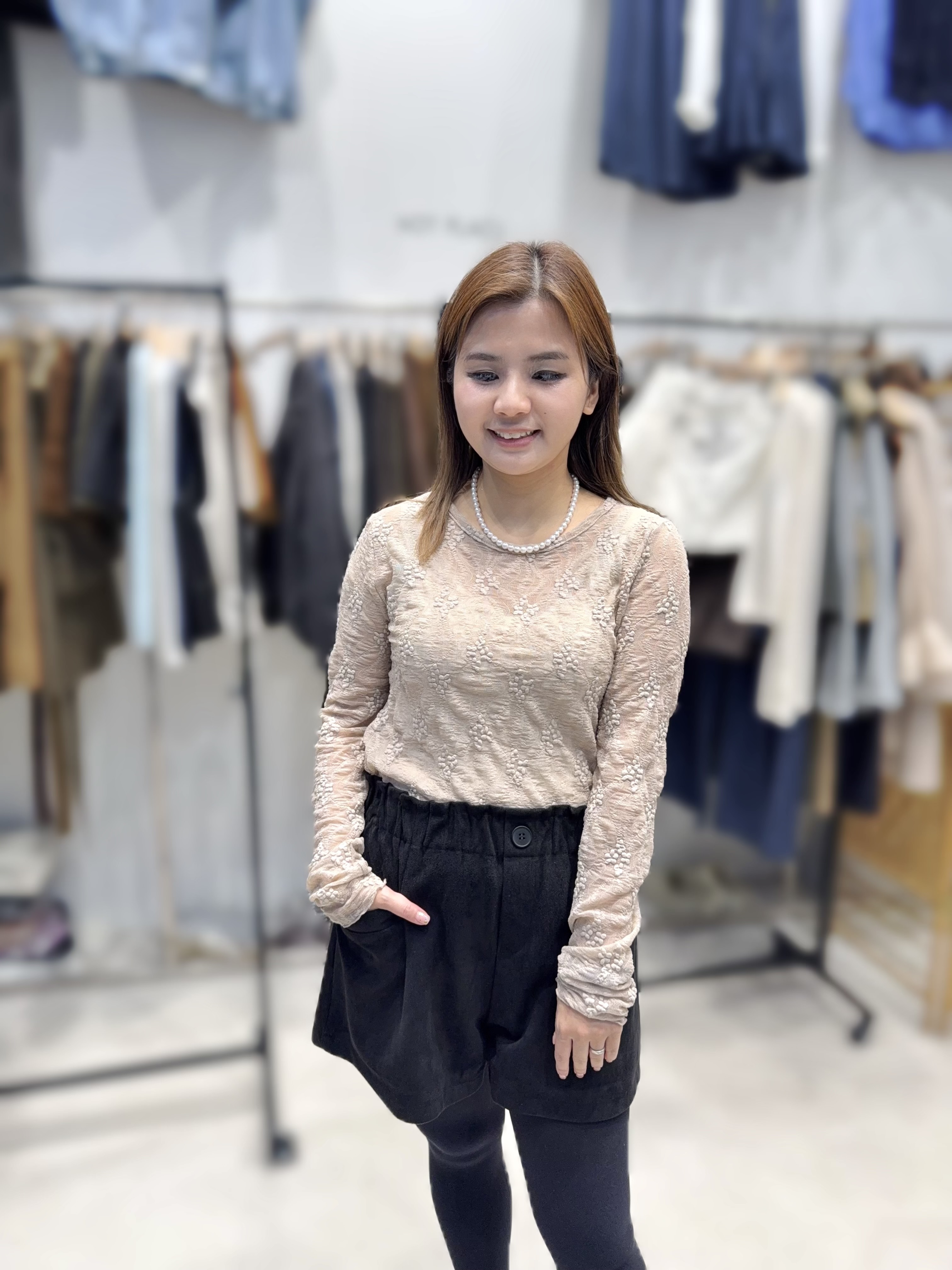 HP05    韓風薄身LACE 襯衫  胸36-46 長24 $369  校長價 Hp人氣NO:1🏆