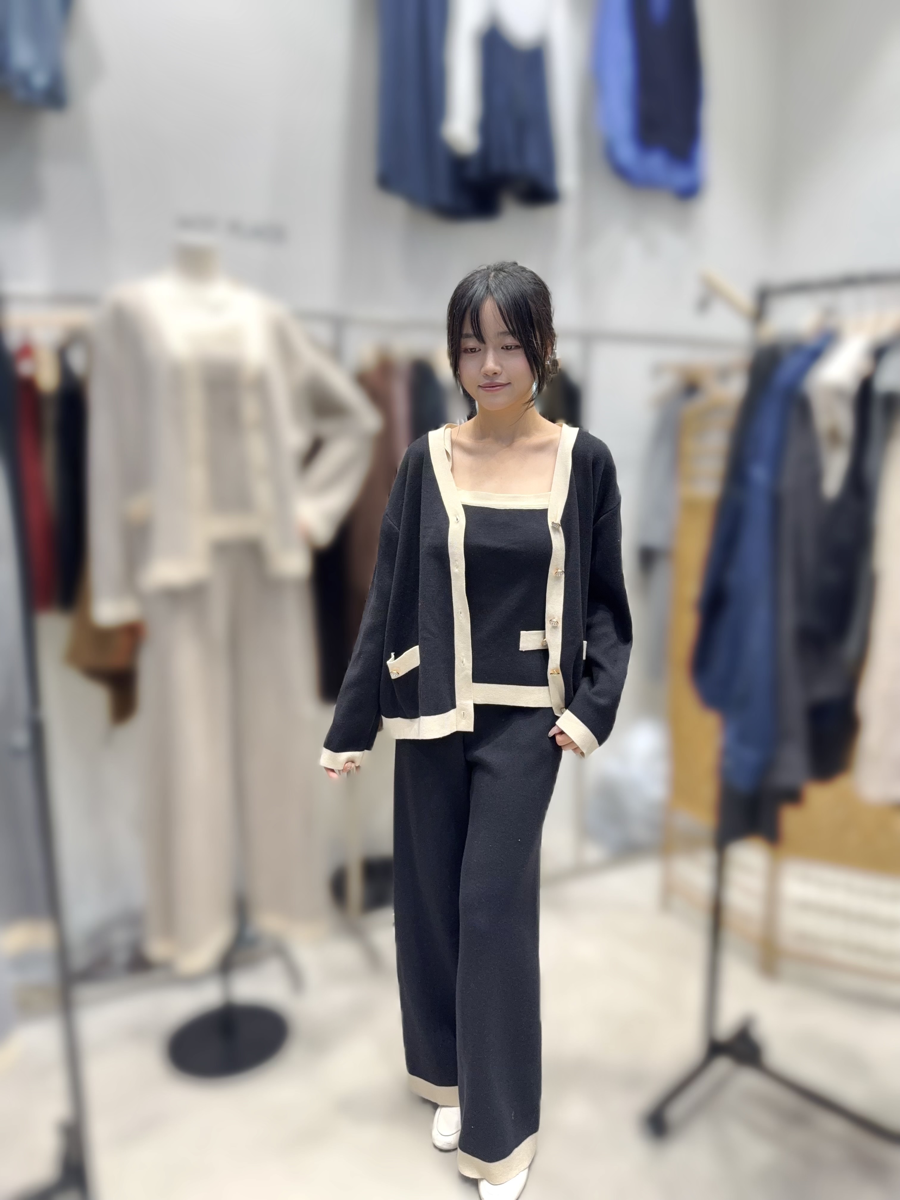 HP29 針織   ( 1SET   3  件  ) 內:胸34 -42  長22 / 外套 :胸48 長25.5 / 下身 褲  :腰28 -40  HIP44 長40 $599
