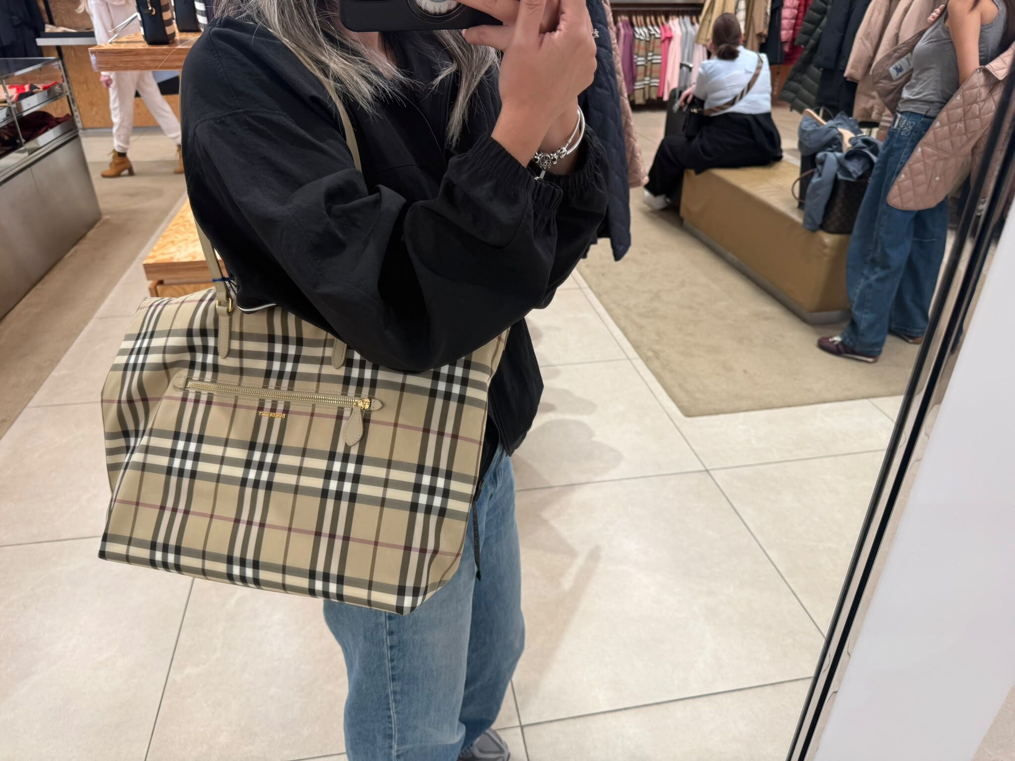LYS02634 Burberry 經典格紋拉鏈Tote Bag