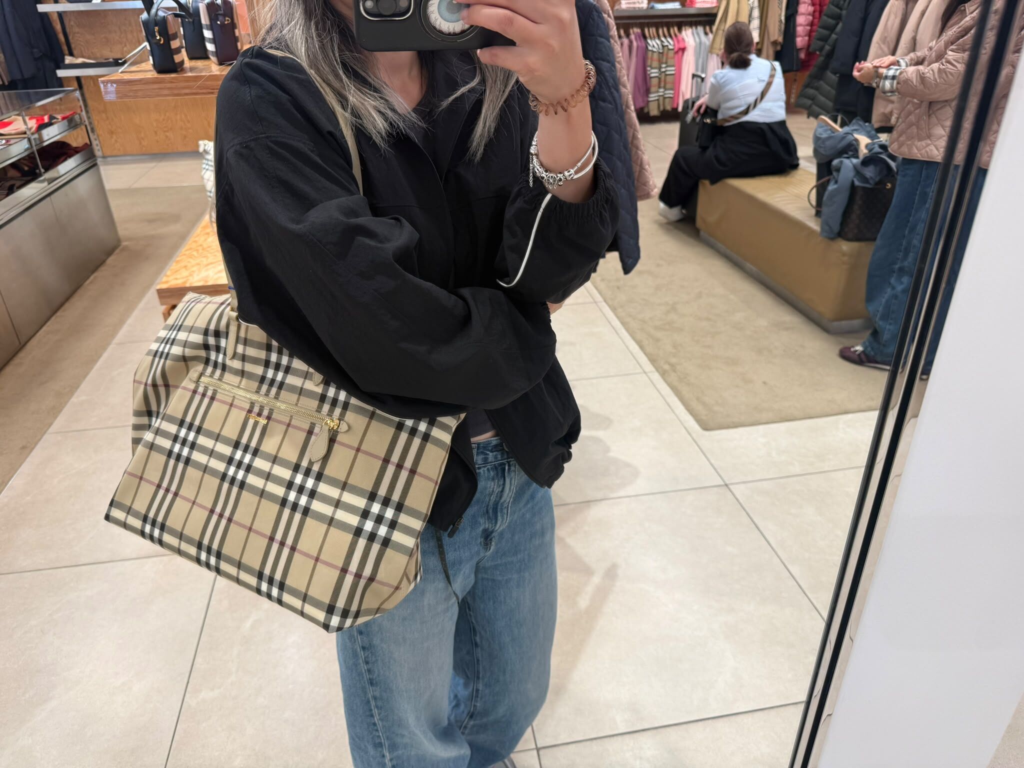 LYS02634 Burberry 經典格紋拉鏈Tote Bag