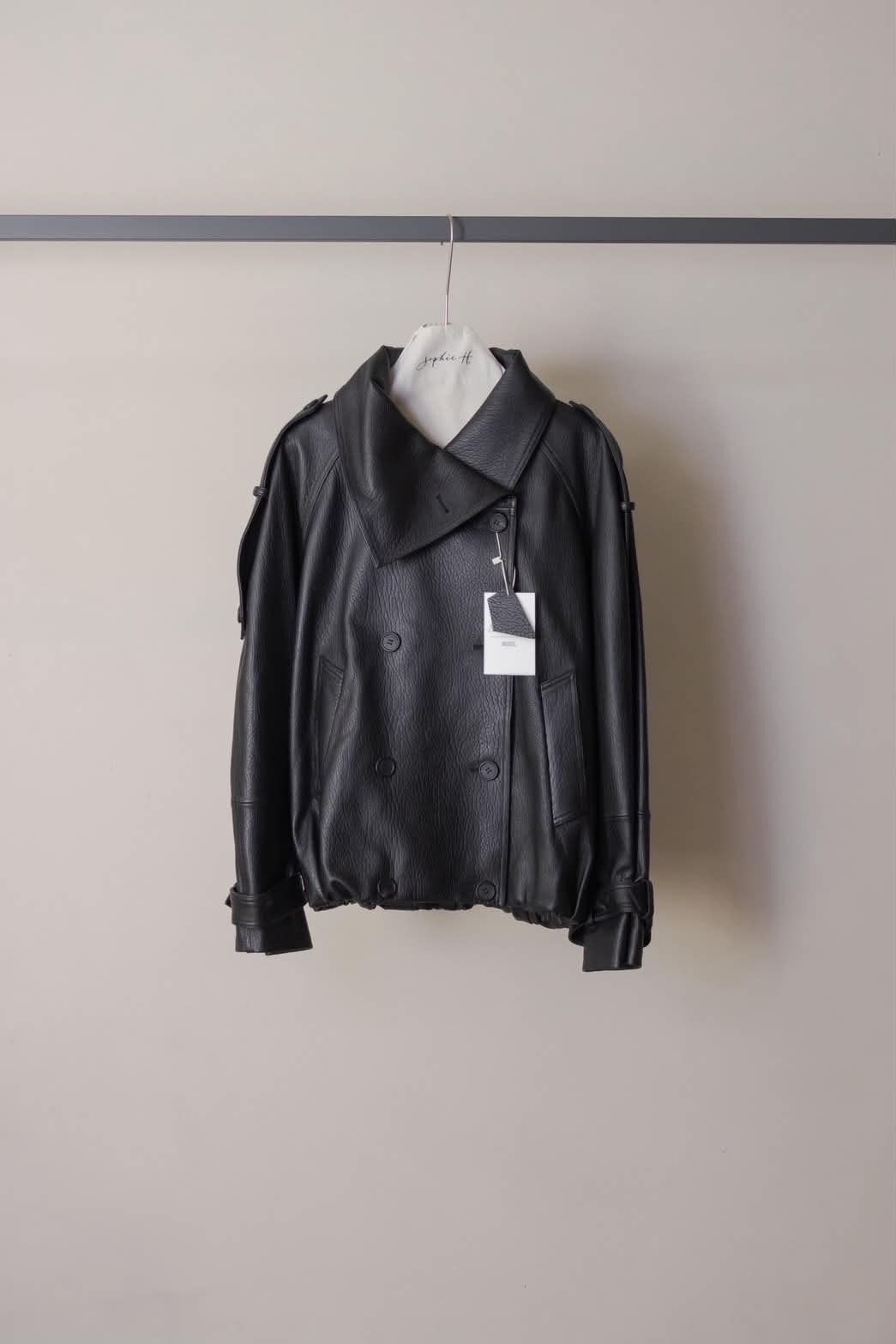 AB09 精品品牌感100%真皮小羊皮翻領皮衣外套
