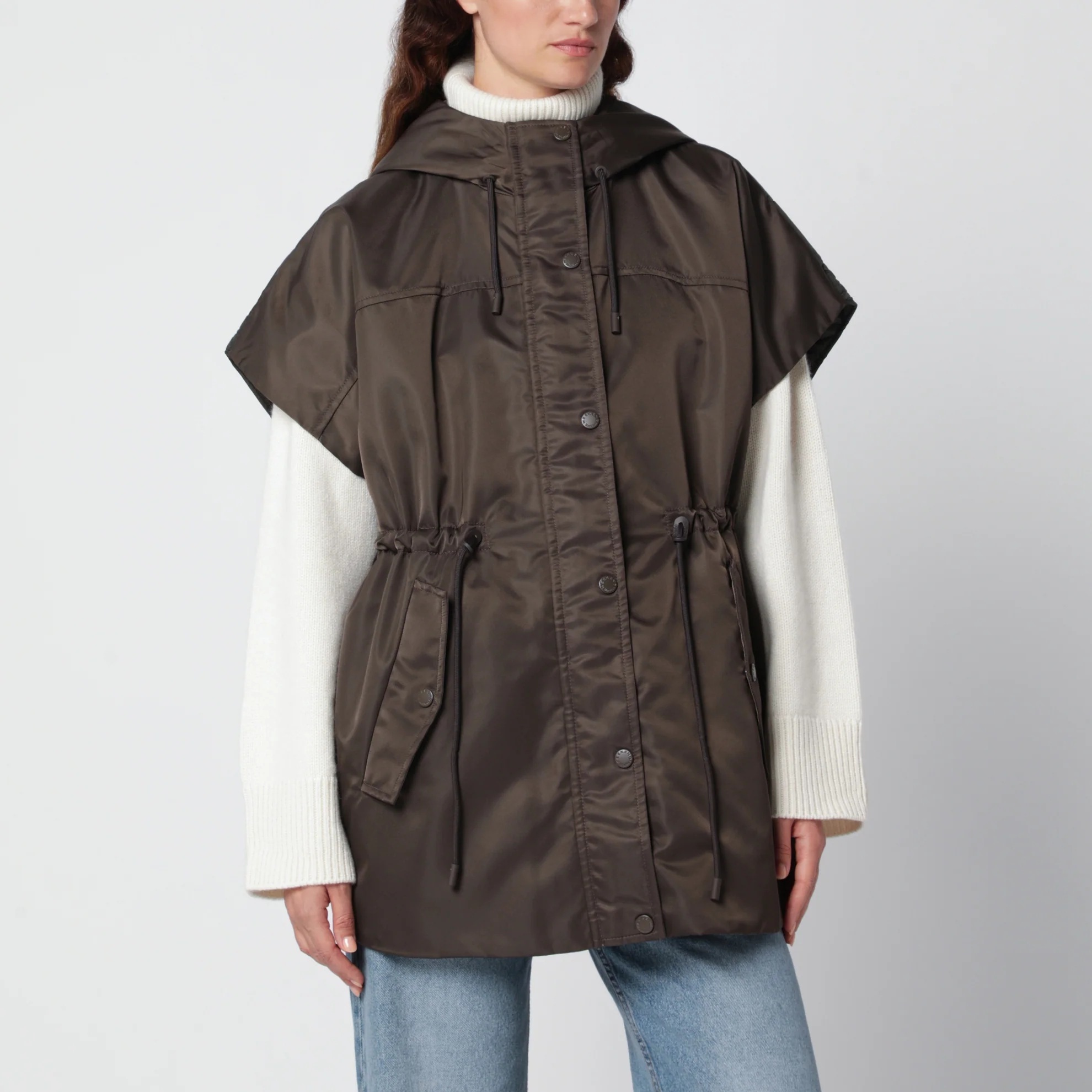 1FF0918-111 [MAX MARA WEEKEND] 防潑水斜紋布鋪棉背心 泥啡色 #WKDORIGANONY (EU)