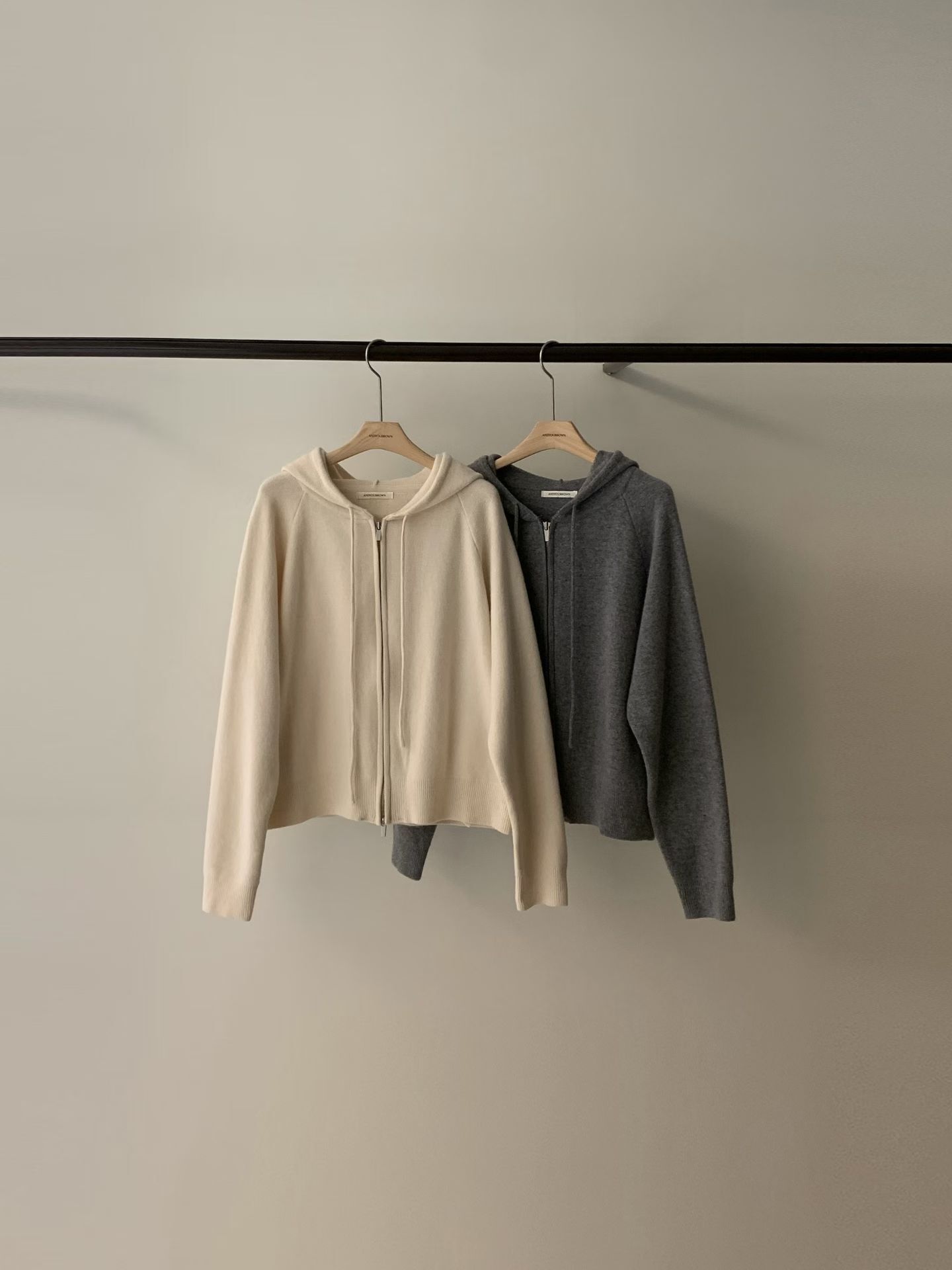 AB26117 Merino Hoodie Zip-up