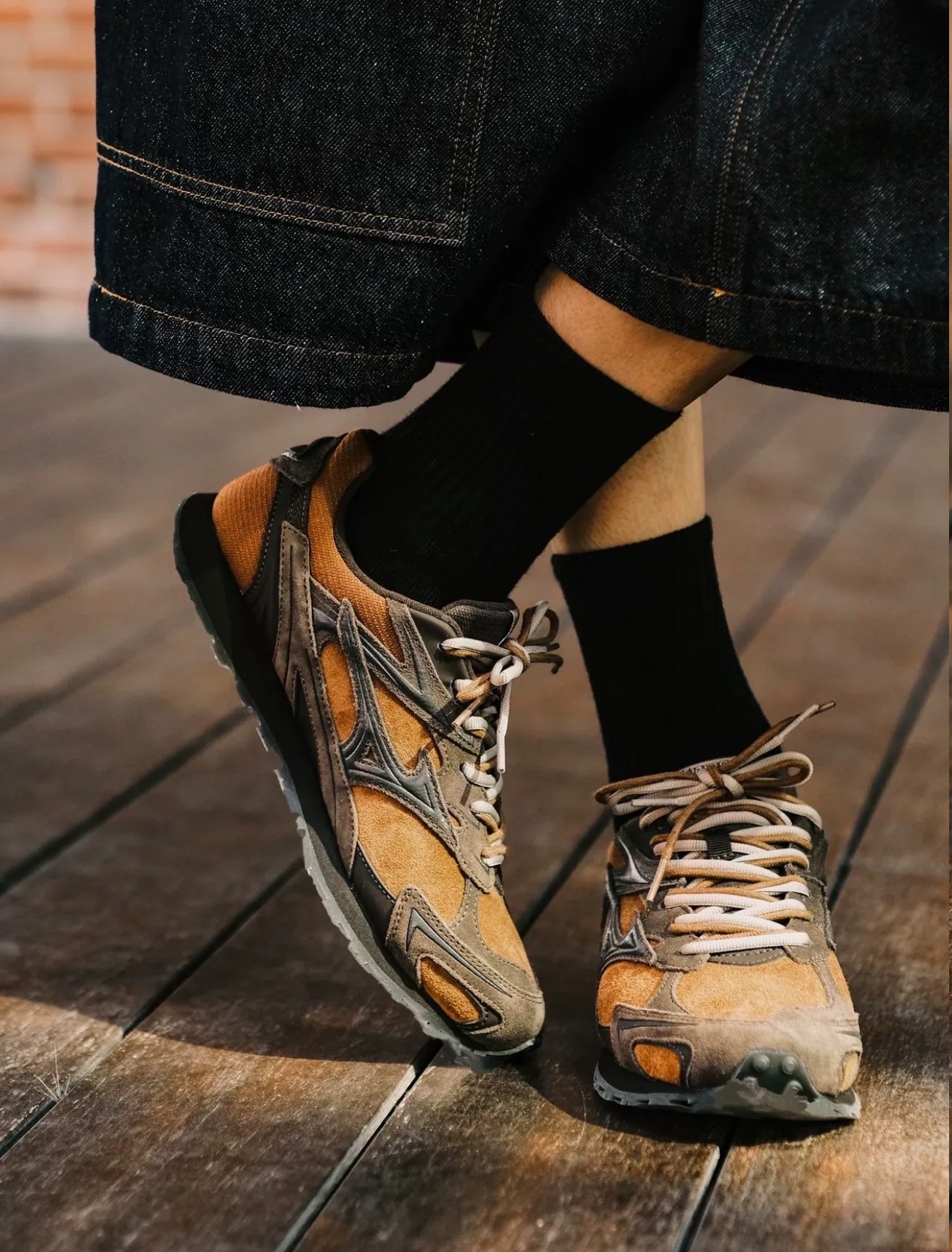 [預訂] MIZUNO LG60S2K | 太妃糖