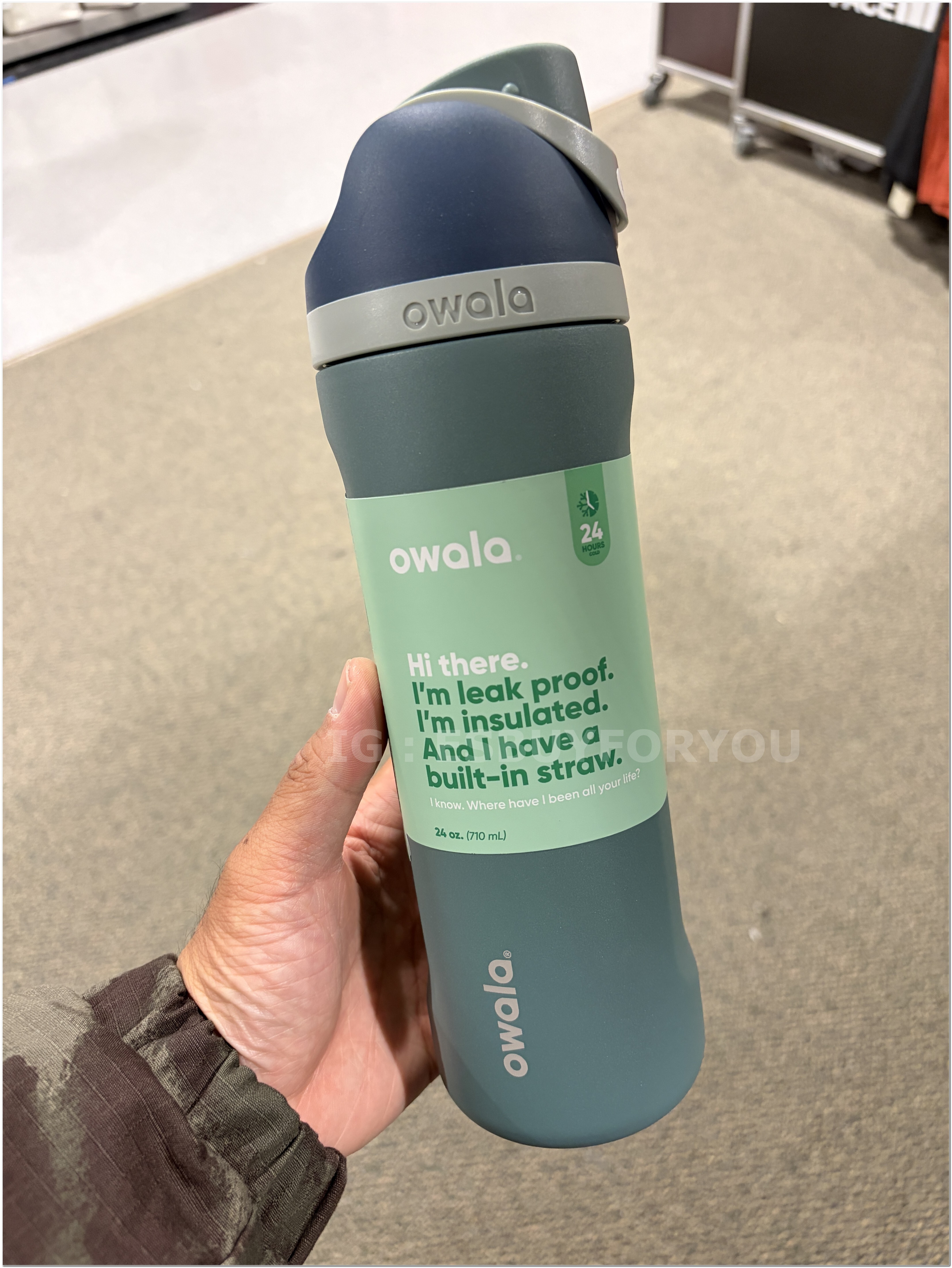 【限時】Owala(710ml 24oz) 不鏽鋼  FreeSip 水壺 (2色)