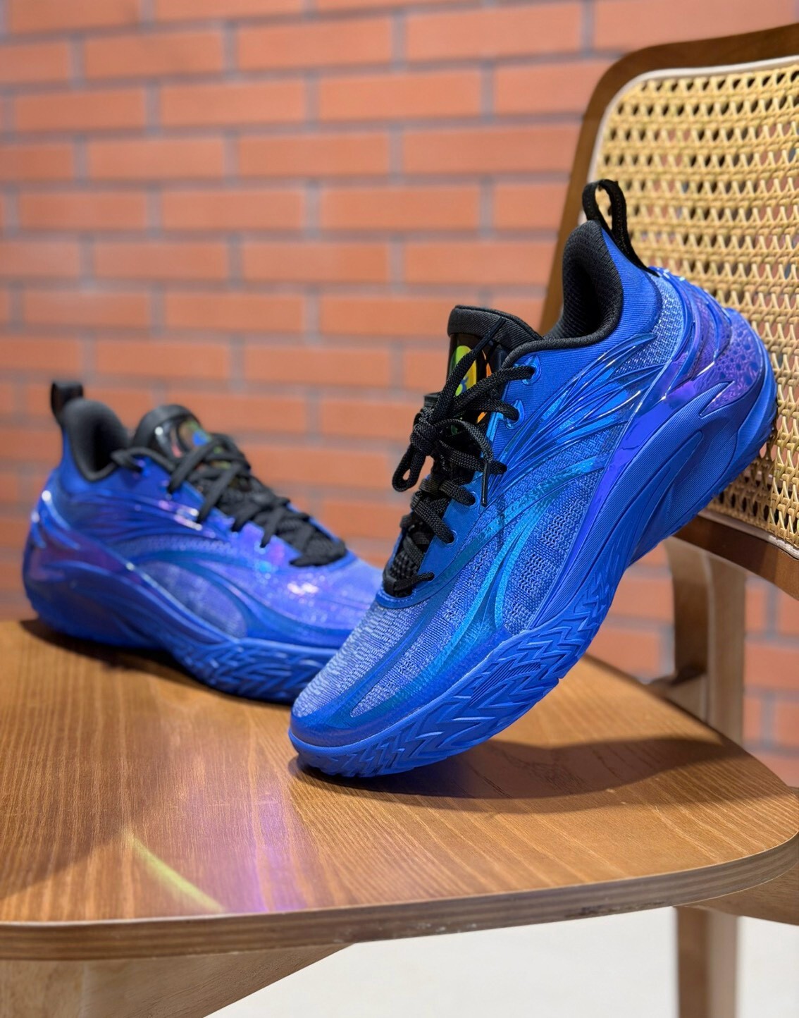 （連線代購商品）男鞋 ANTA SHOCK X 狂潮8 藍眼淚 實戰 耐磨 籃球鞋【112631111-7】