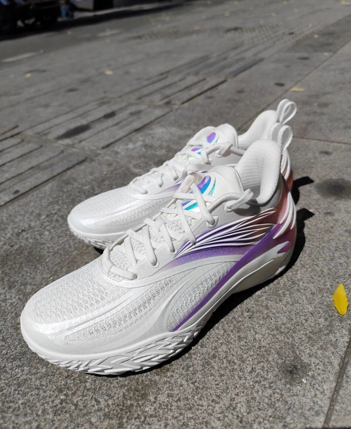 （連線代購商品）男鞋 ANTA SHOCK X 狂潮8 白紫 實戰 耐磨 籃球鞋【112631111-3】