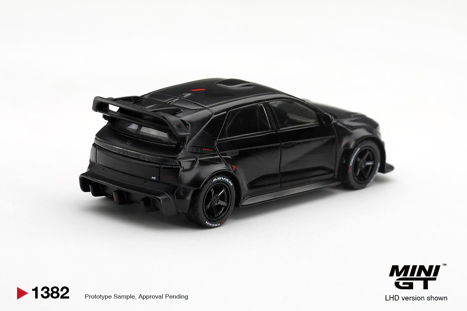 [預訂] Mini GT #1382 現代Hyundai Ioniq 5N RS-01T 隱形灰 左軚