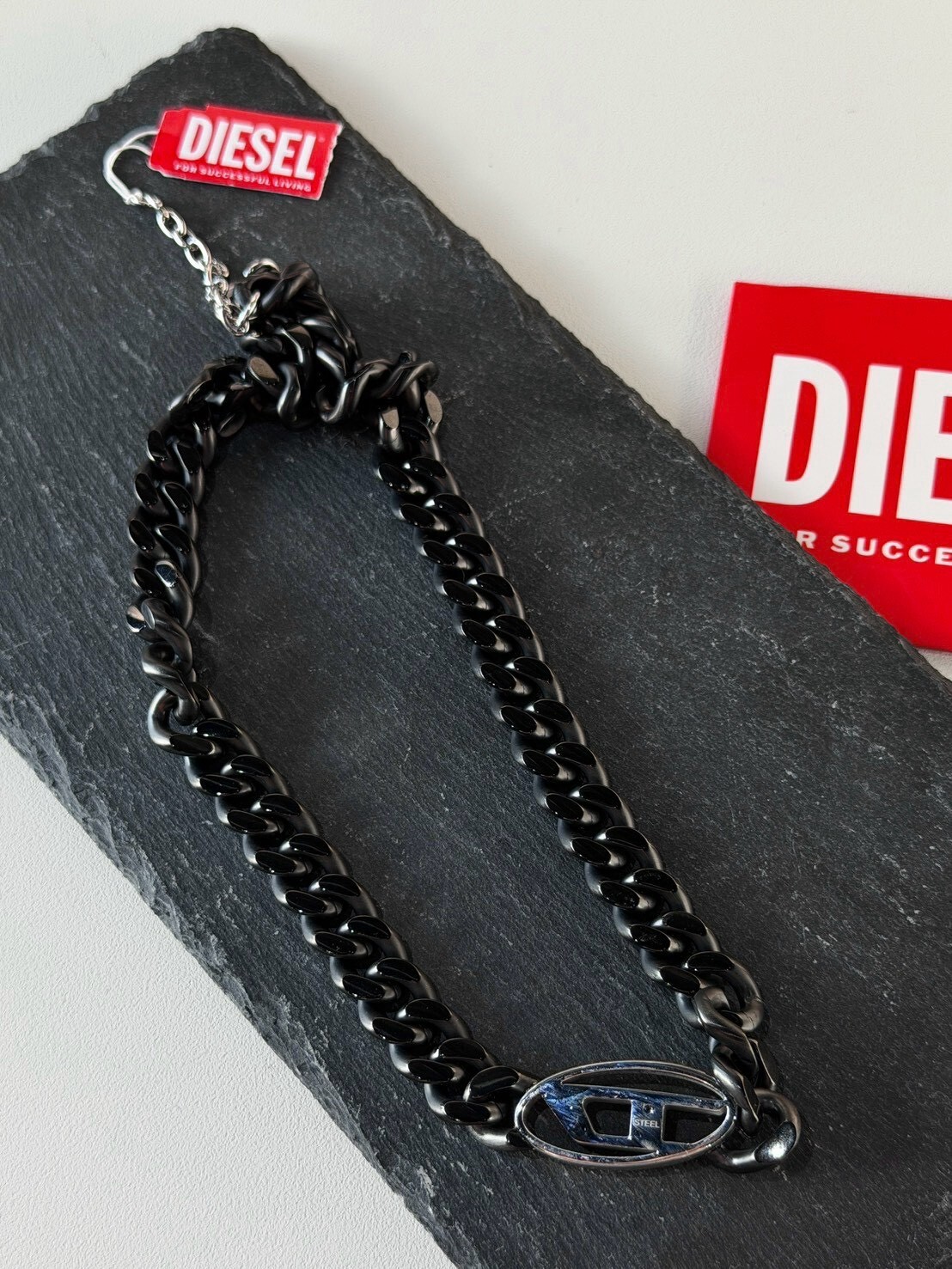 DIESEL 份量感 黑銀D Logo古巴項鍊 鎖鏈項鍊