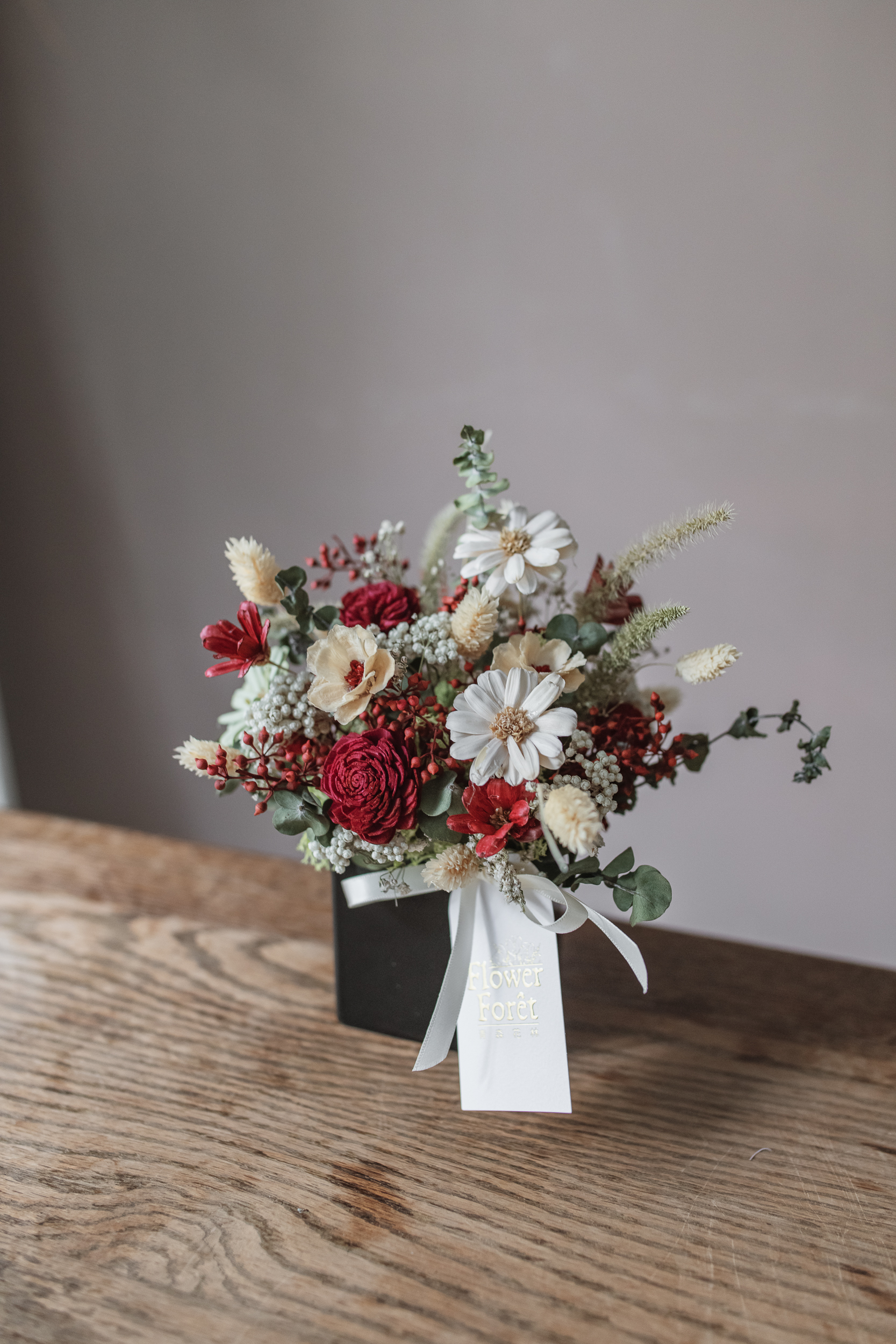 Fiery Tenderness Table Floral
