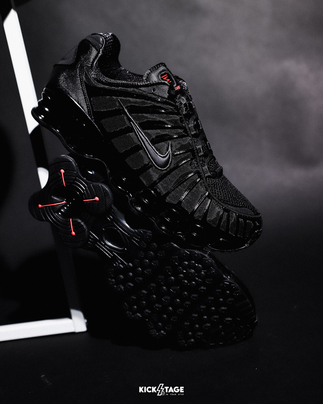 男鞋 NIKE SHOX TL 'Black Metallic Hematite' 黑魂 黑武士 緩震 彈簧鞋 休閒 跑鞋【AV3595-002】