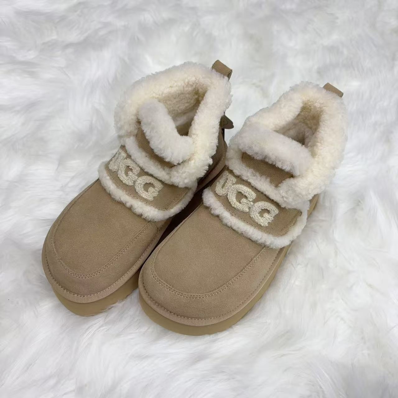 UGG85 -M