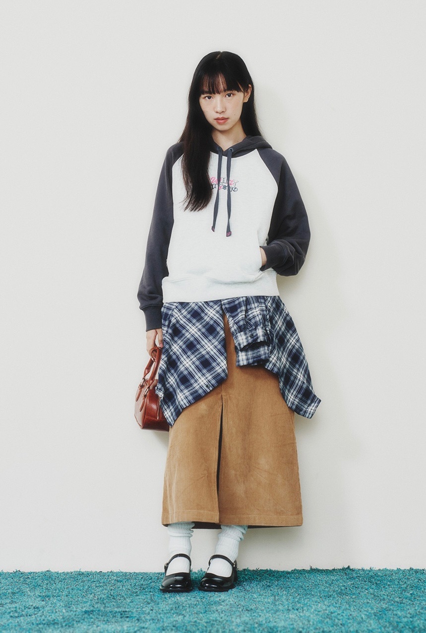 【隨時截單！限時優惠預訂】韓國WHAT IT ISN'T WOMEN RAGLAN COLORBLOCK HOODIE（2色）