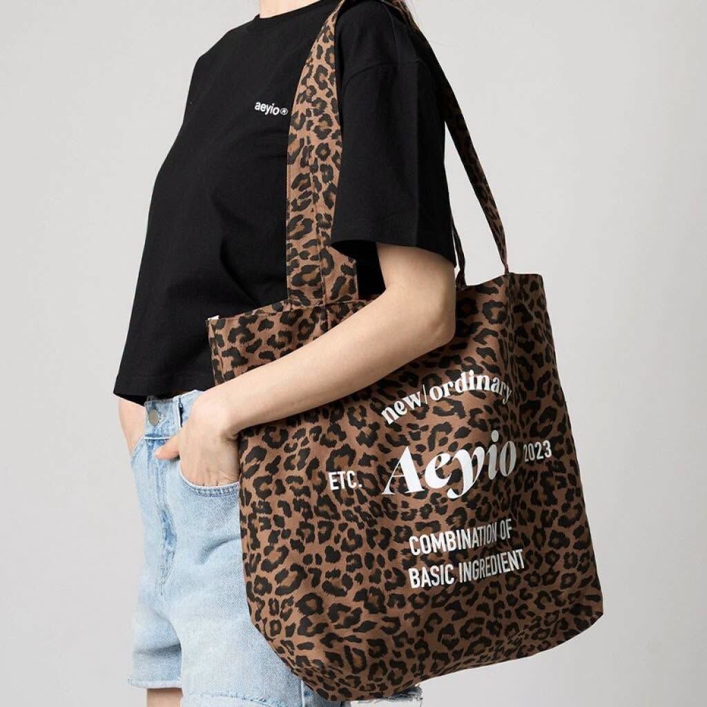 Aeyio 豹紋棉質肩背包