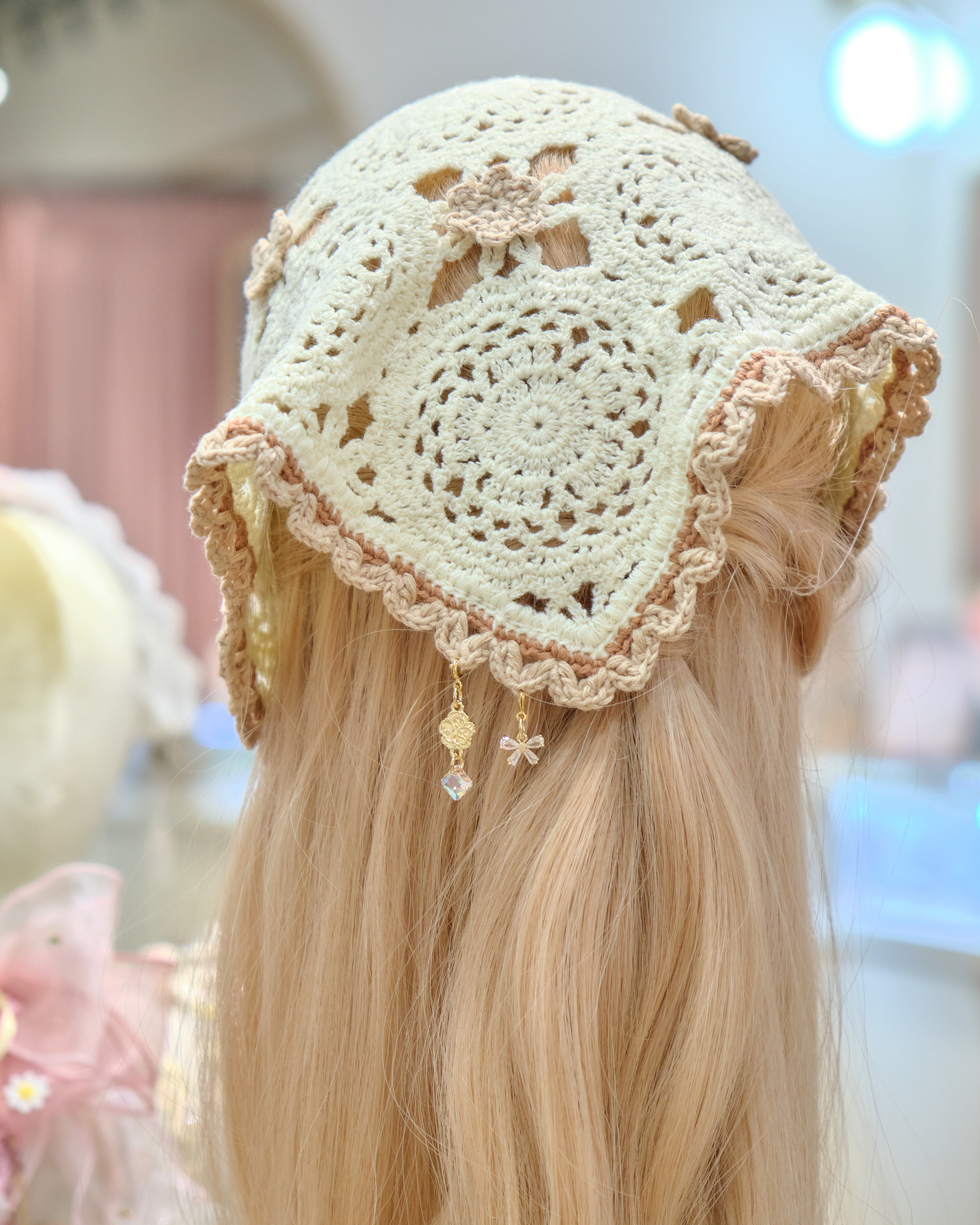 14032 Sculpted Bloom Crochet Bandana
