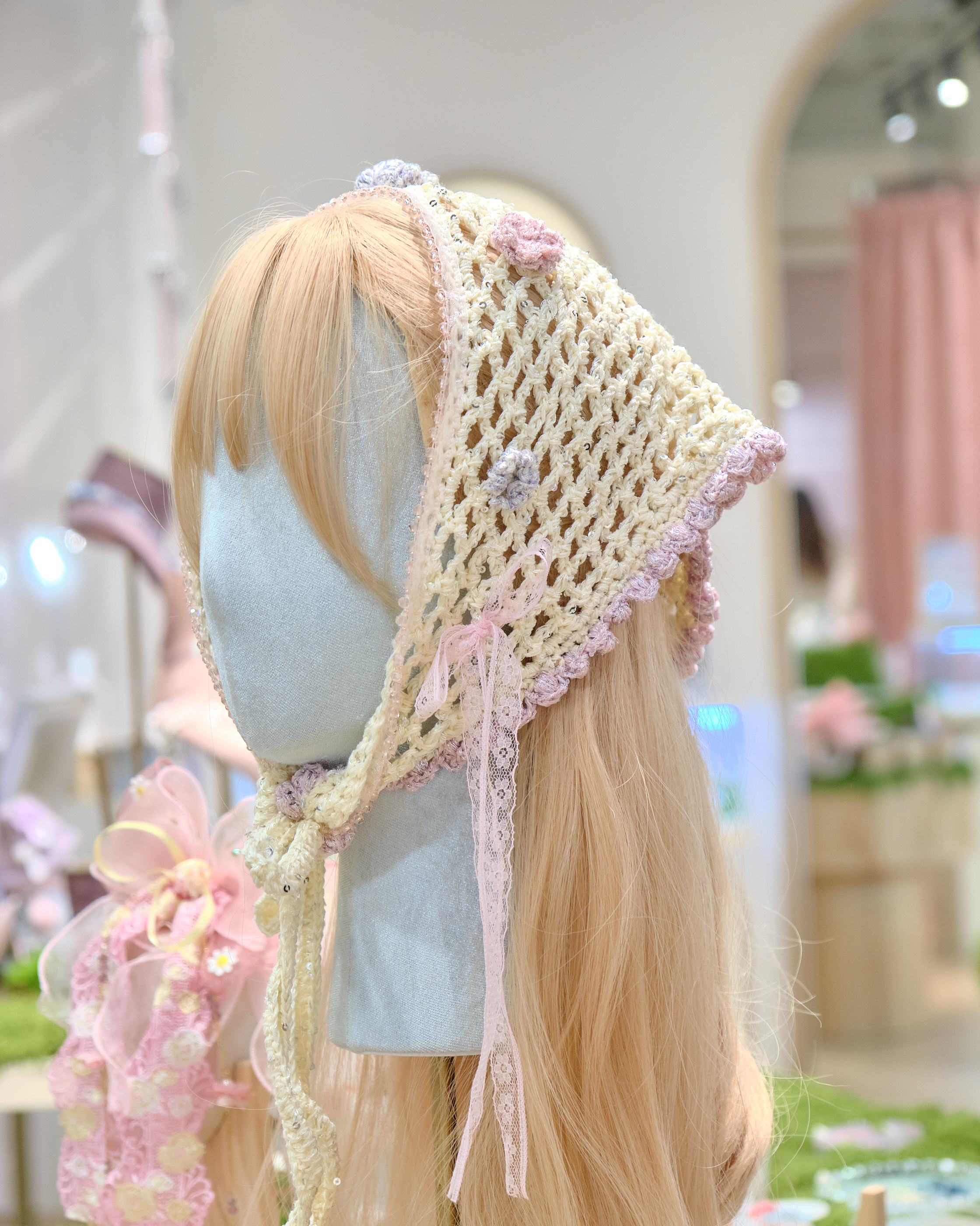 14029 Sculpted Bloom Crochet Bandana