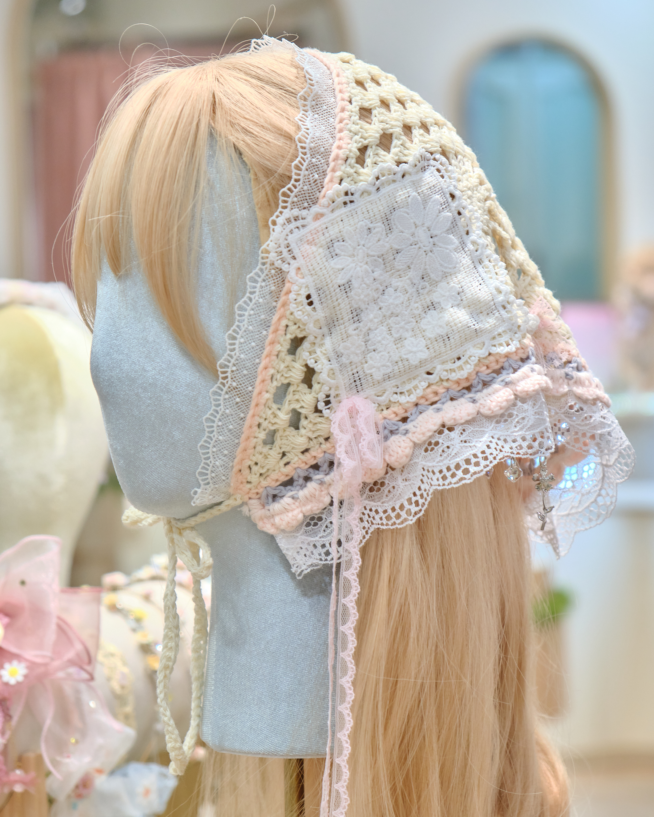14028 Sculpted Bloom Crochet Bandana