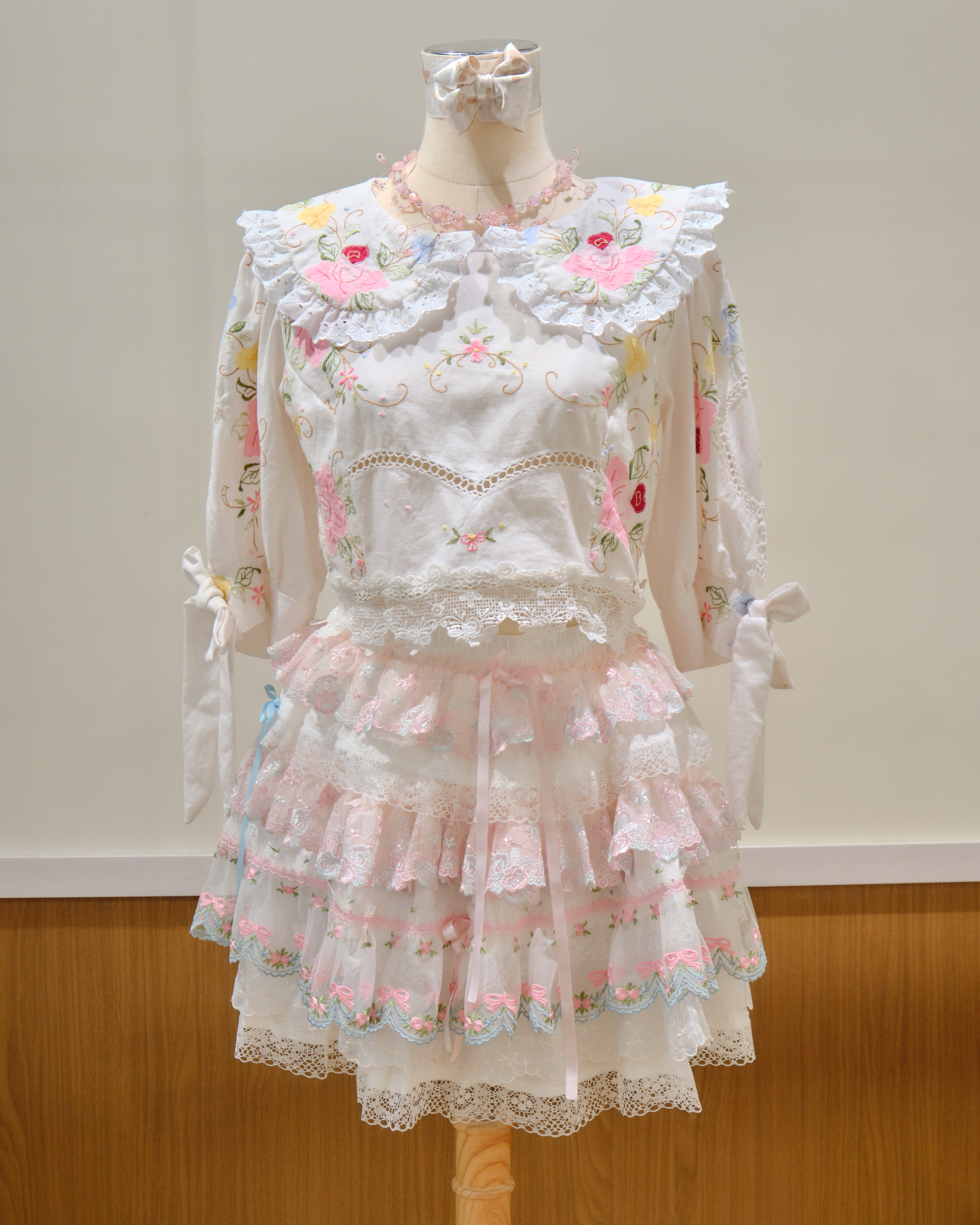 14026 Thai Embroidered Mid-Sleeve Blouse