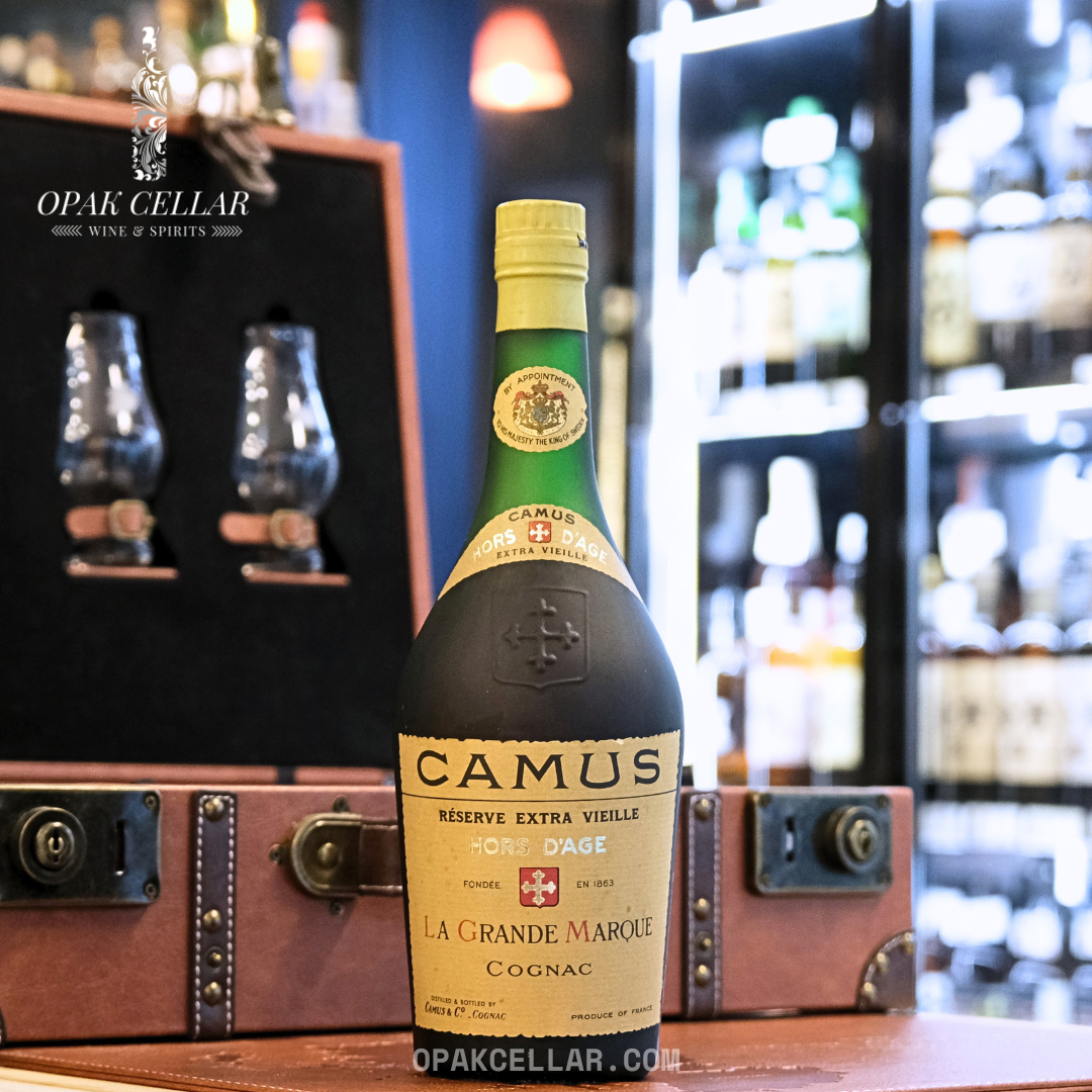 CAMUS HORS D'AGE COGNAC　② Camus HORS D'AGE Reserve Extra vieille La Grande Marque
