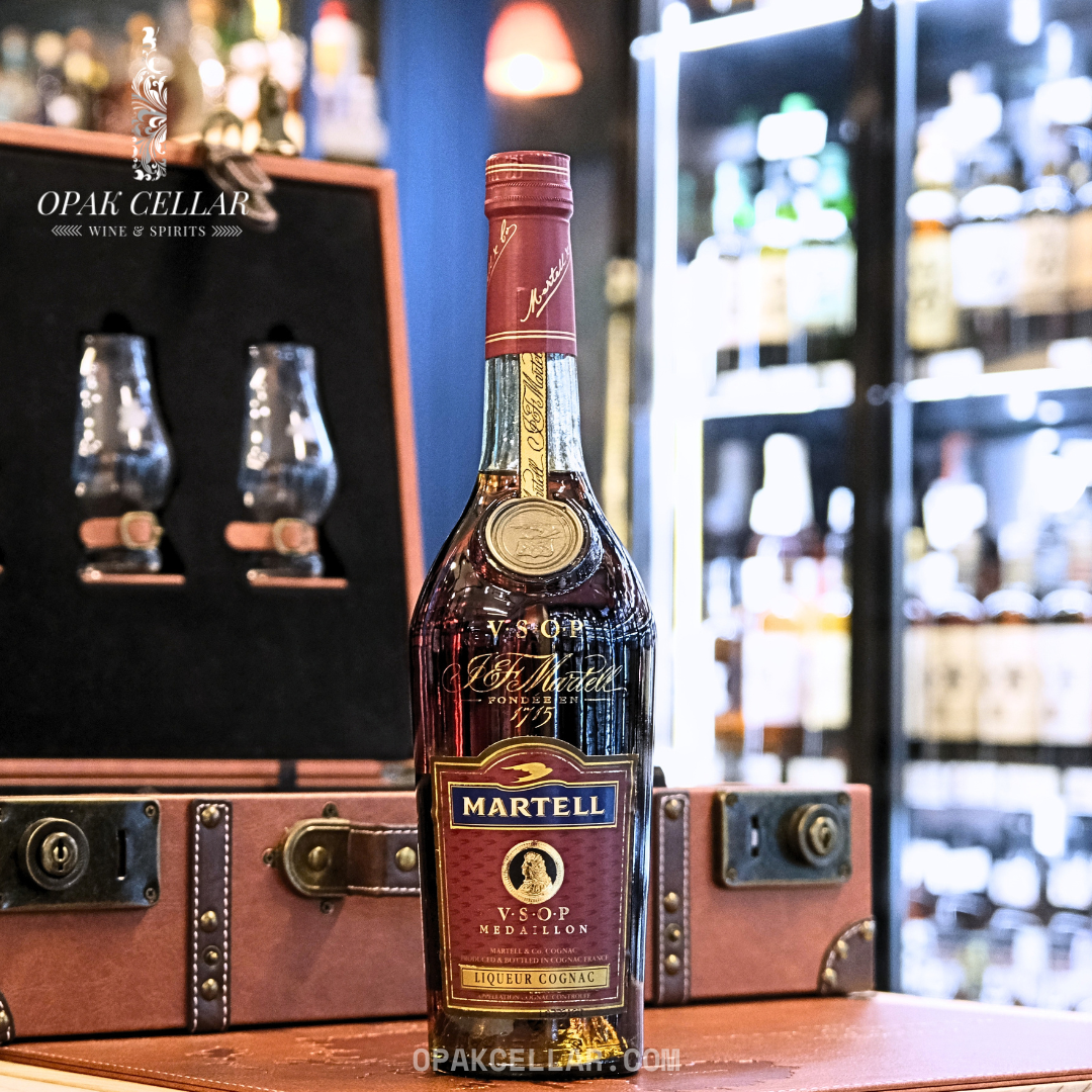 Martell VSOP Medaillon Old Fine Cognac 1715 (Red long)
