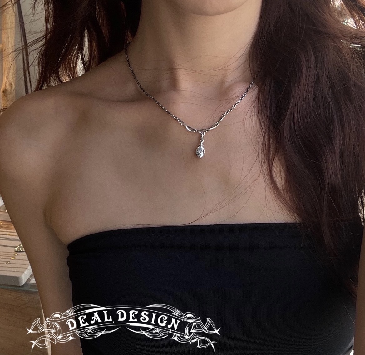 Deal Design - Bend Rose Choker 扭曲玫瑰項鍊