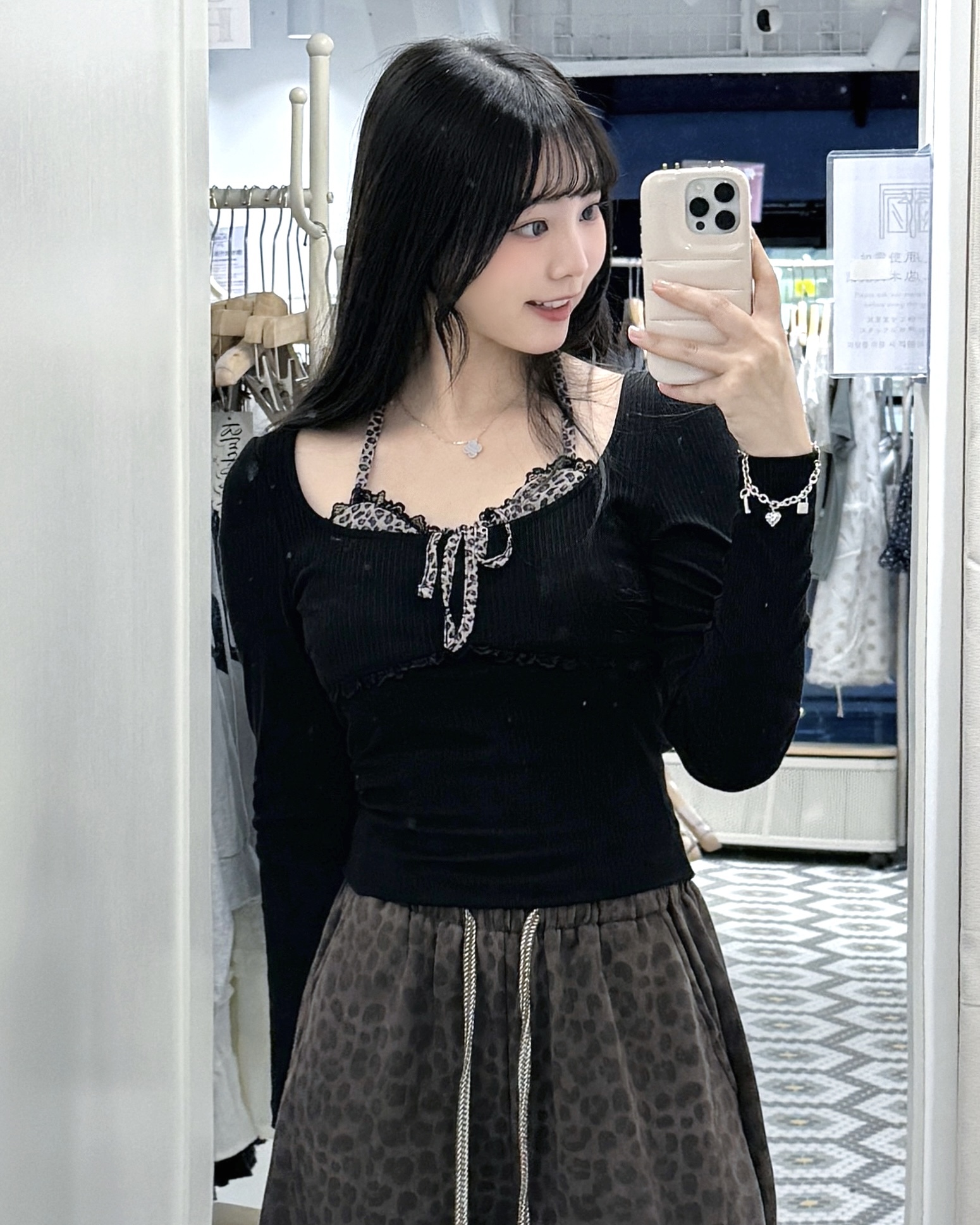 JP1282｜小野性🐆⚡︎🖤 蕾絲豹紋掛頸假兩件長袖上衣
