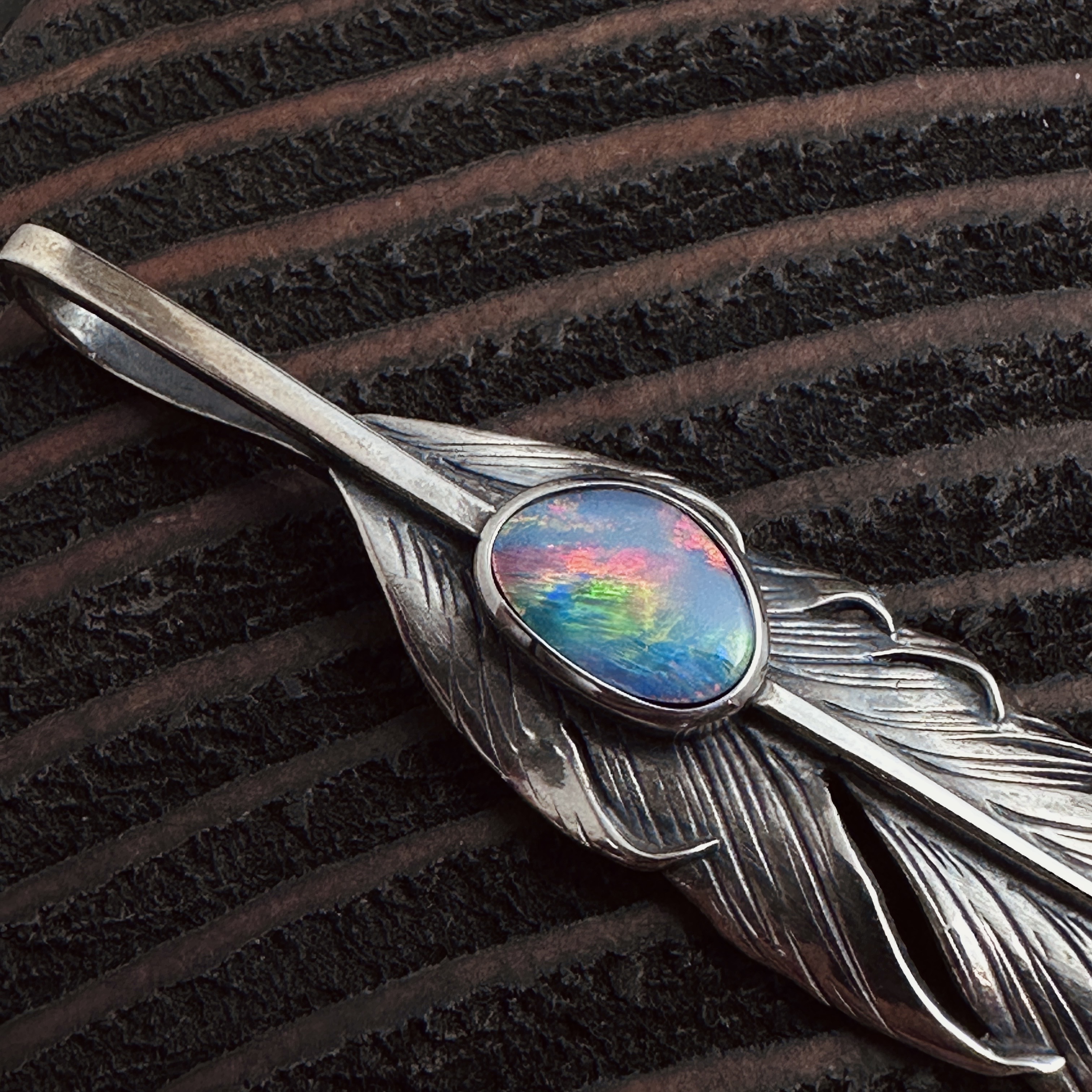 Black Venom Jewelry- Freedom & Prayer M(6cm) Silver Feather with Opal