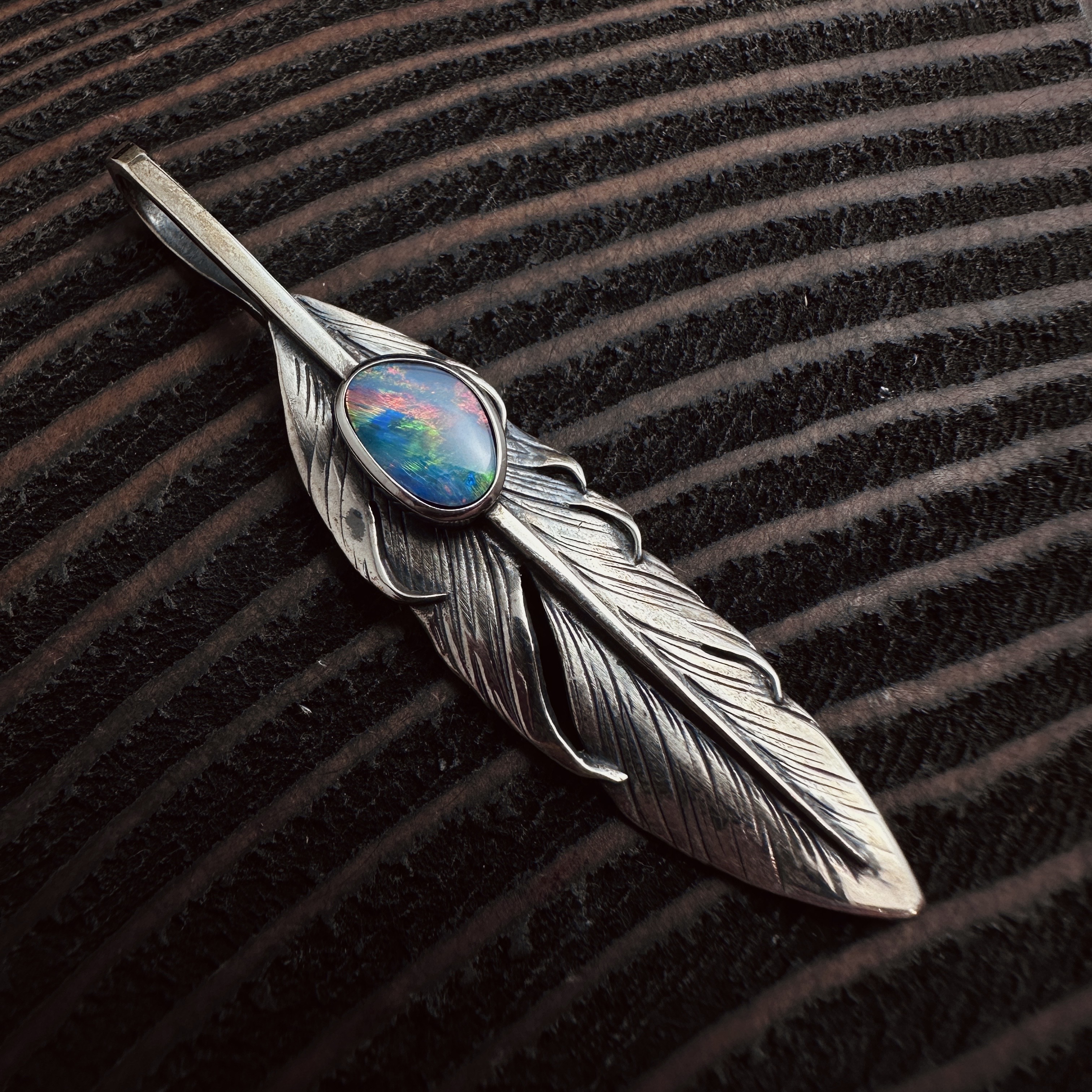 Black Venom Jewelry- Freedom & Prayer M(6cm) Silver Feather with Opal