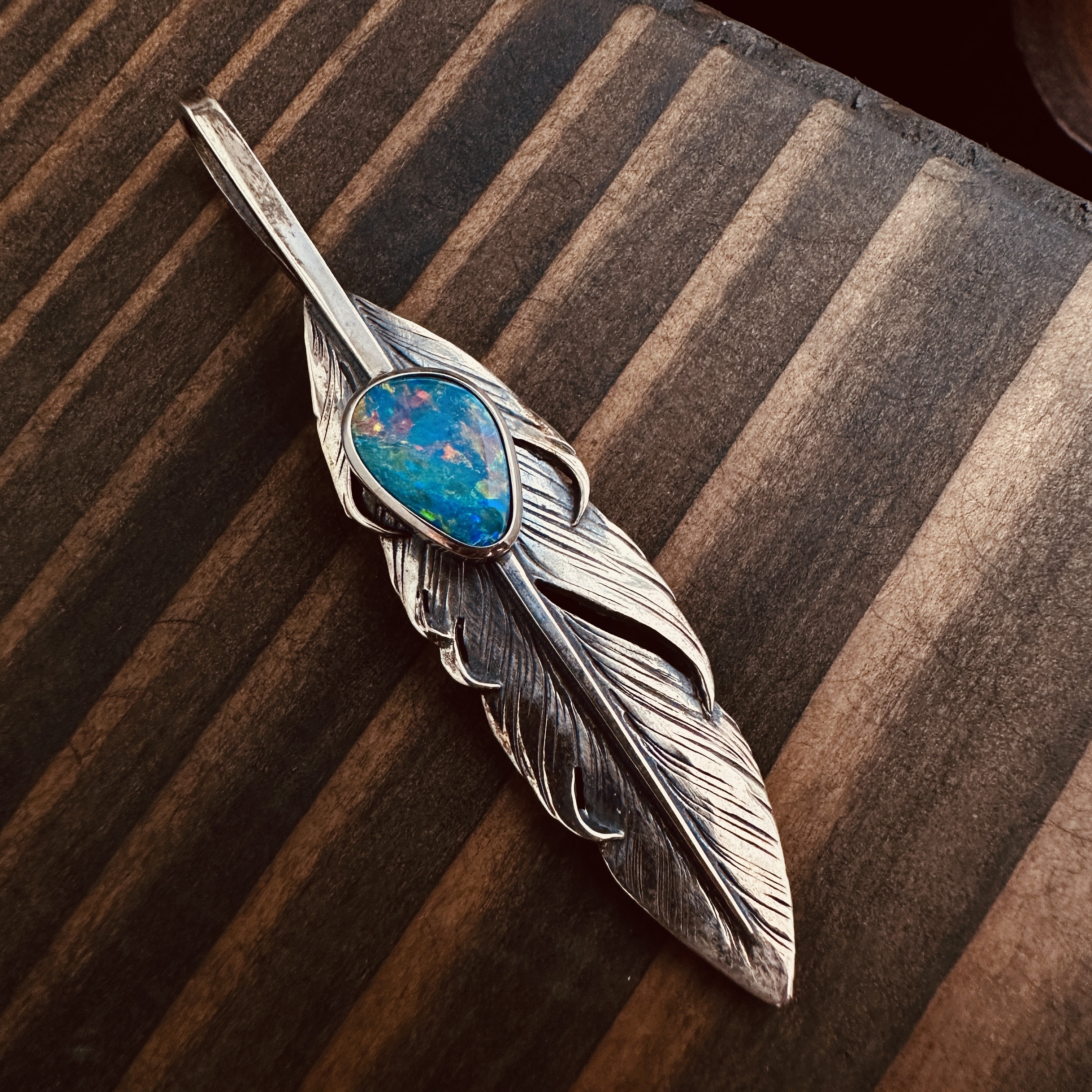 Black Venom Jewelry- Freedom & Prayer M(6cm) Silver Feather with Opal