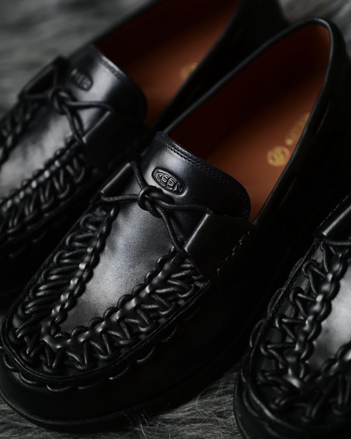 <限量補貨🔥> Keen Uneek Loafer 編織 樂福鞋 夜幕黑