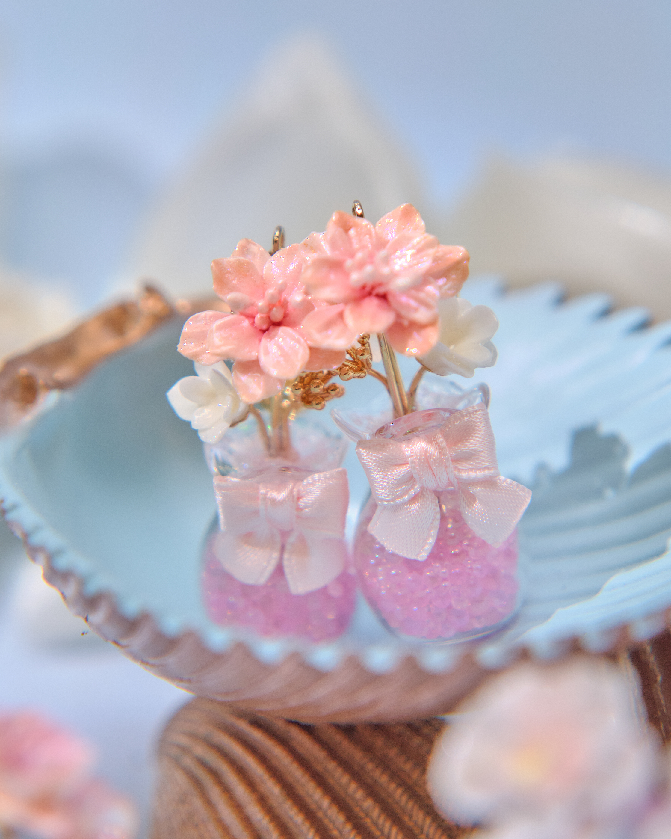 13952 Floating Bloom Vase Earrings