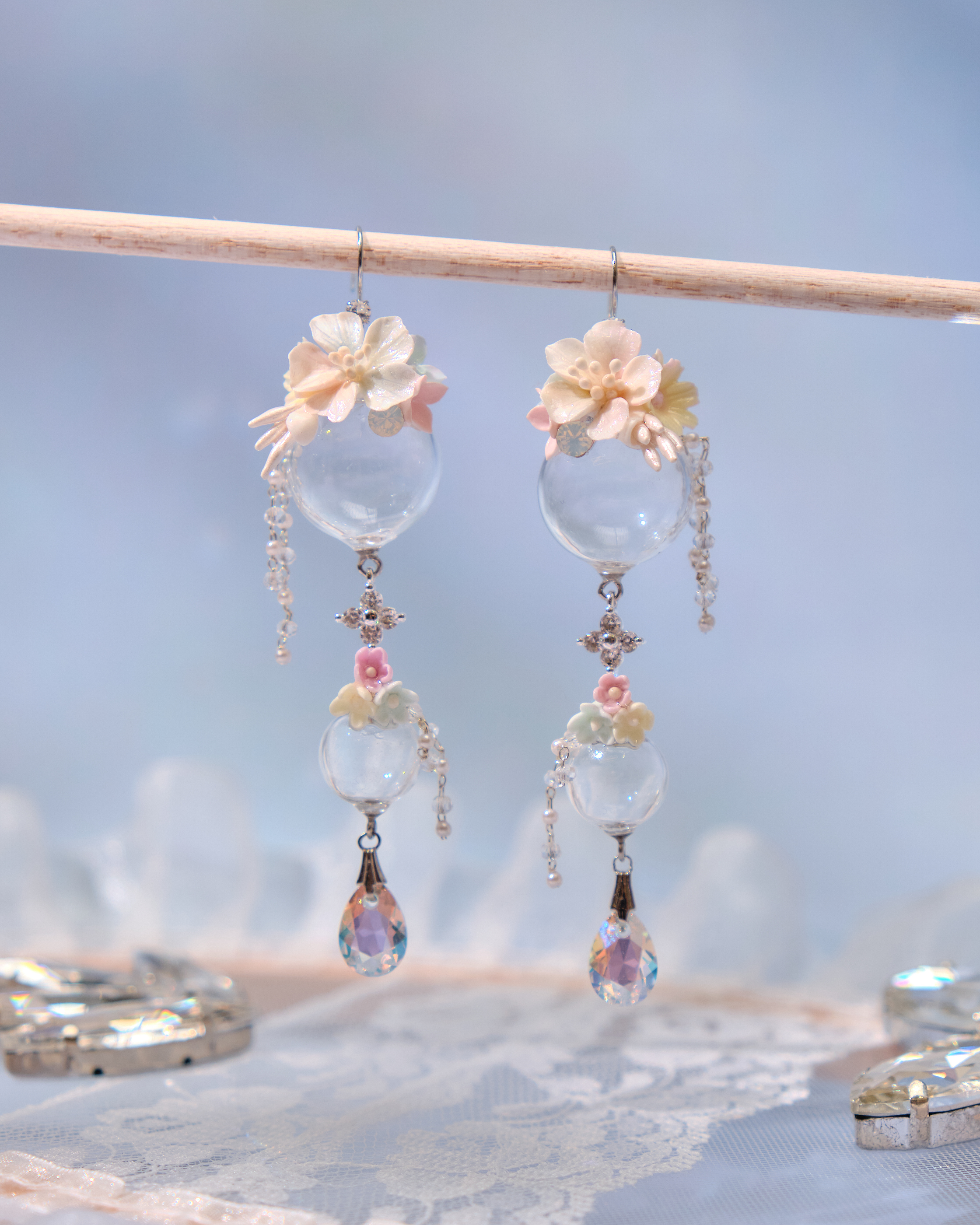 13946 Pom-Pom Glass Globe Earrings