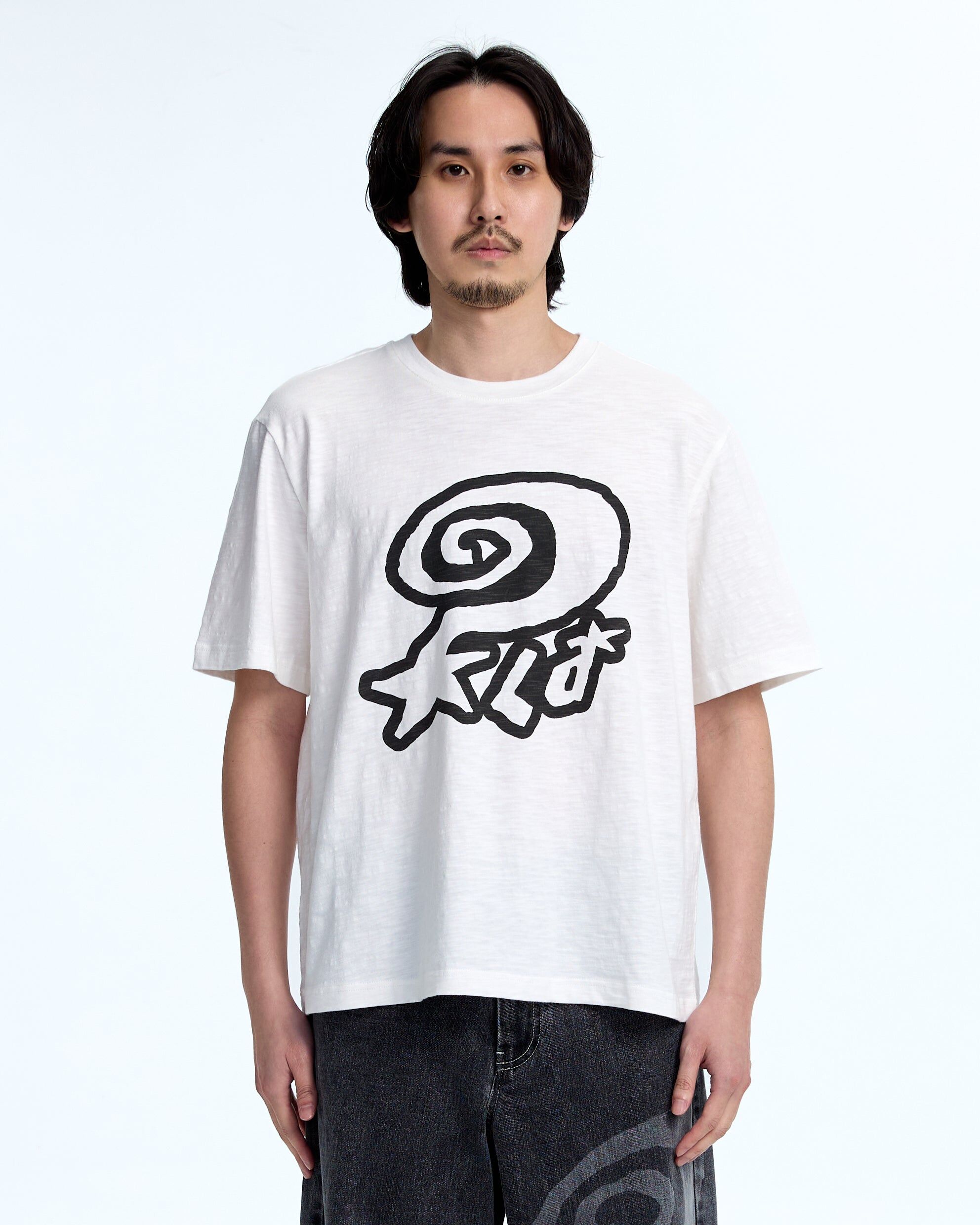 PLATEAU STUDIO｜PLA tee (White)