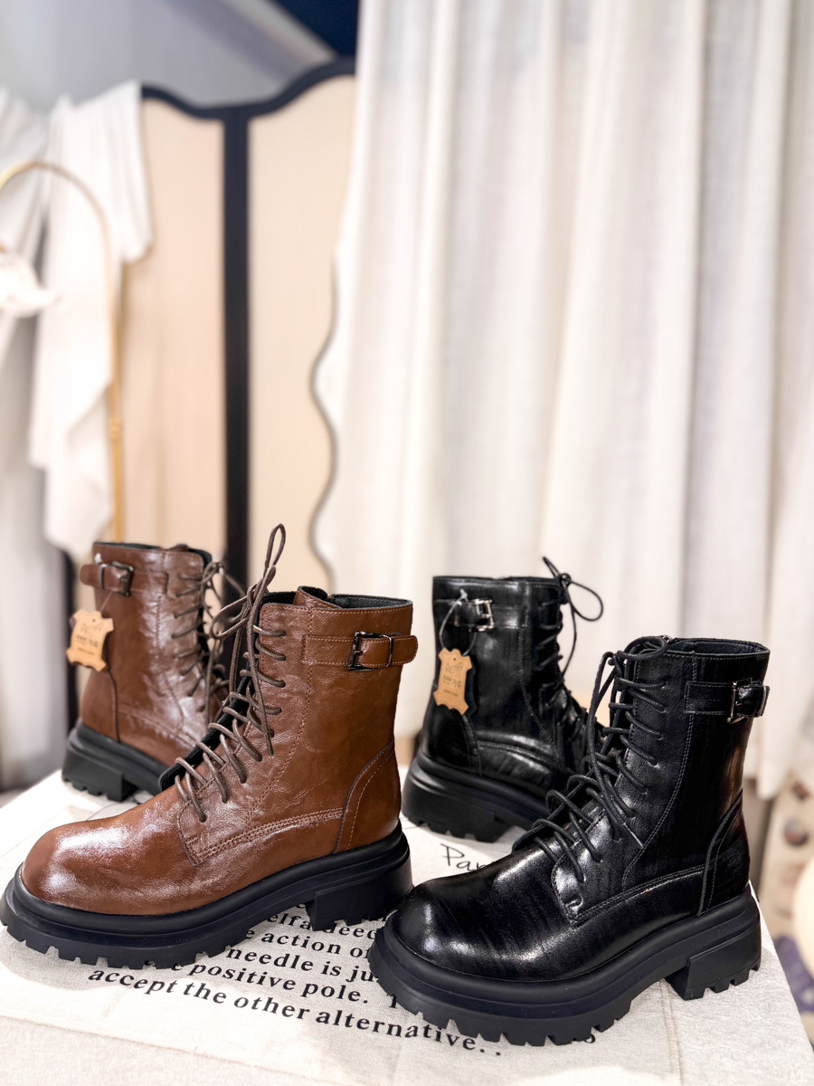 內拉鏈．綁帶 真皮 厚底短BOOTS【不設退換】