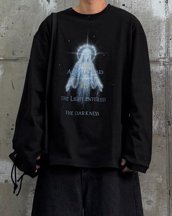 OverSize英文字圖案長袖衫 TAC-M-018T