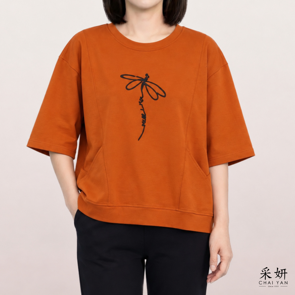 蜻蜓立體刺繡落肩五分袖上衣