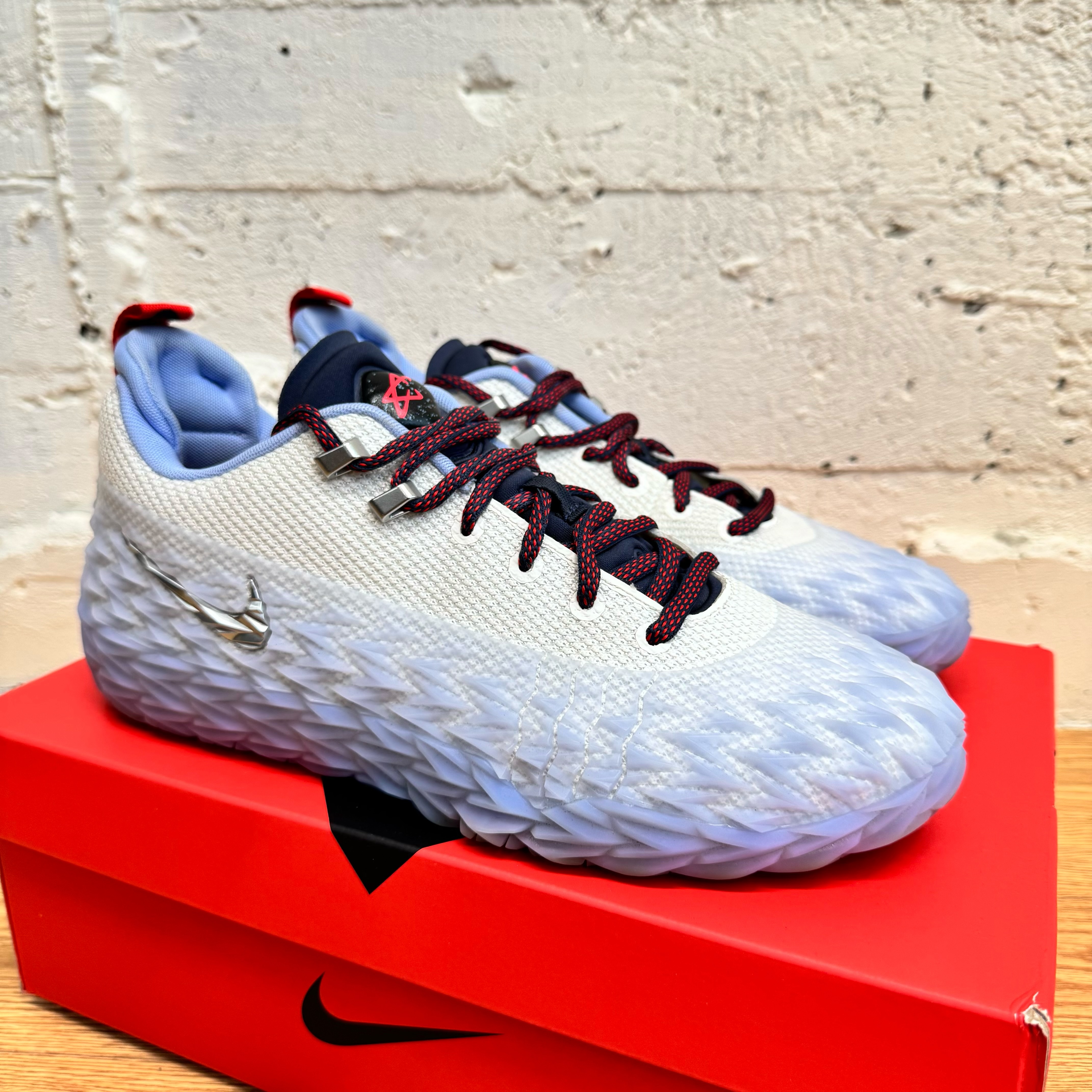 二手原盒【US10/28CM】XDR-X耐磨大底CADE CUNNINGHAM X NIKE S.T. CHARGE  康寧漢 白色 籃球 實戰鞋【IZ6736-100】