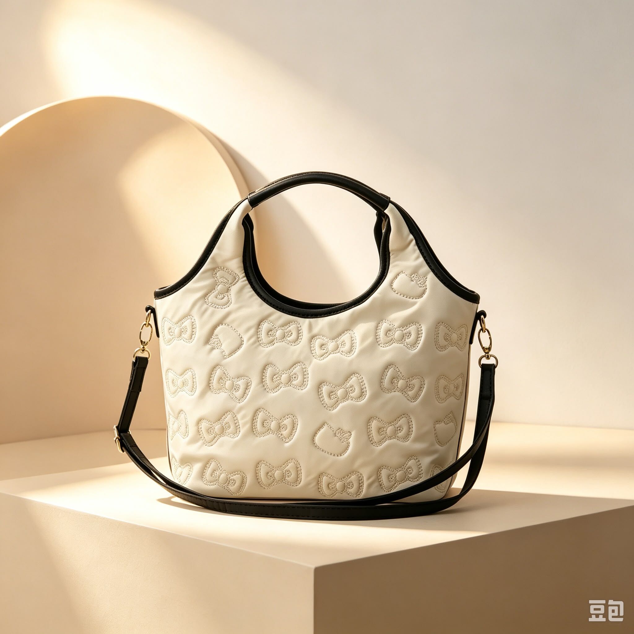 26083-KT Sanrio Hello Kitty x Grove 聯乘防水絎縫 Crit 手袋  米色 #JP-GV26